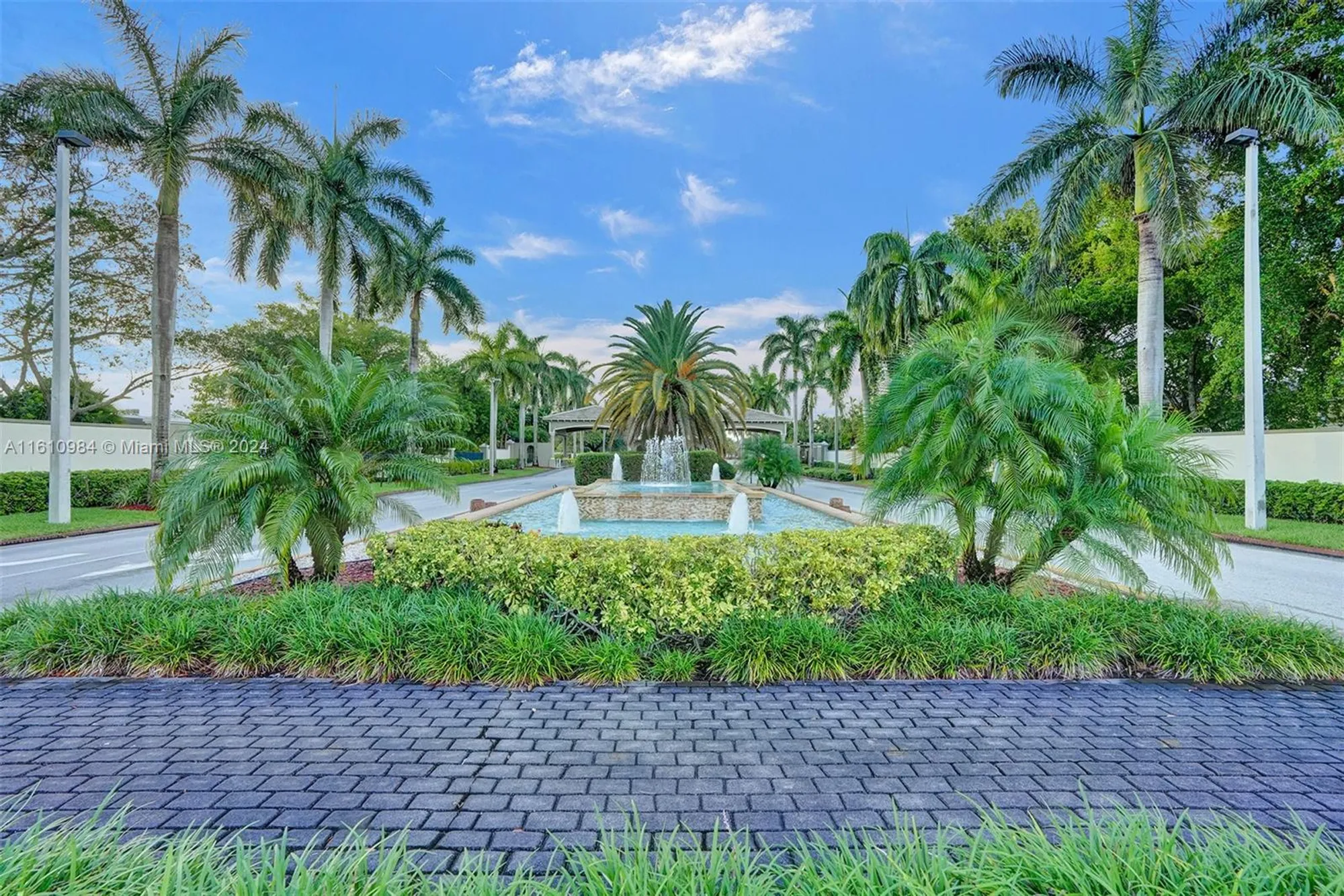 Property Slideshow image 70 of 71 | 2001 granada dr l3, Coconut Creek, FL, 33066