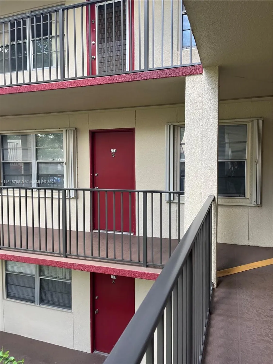 Property Slideshow image 6 of 35 | 200 sw 132nd way apt 204l, Pembroke Pines, FL, 33027