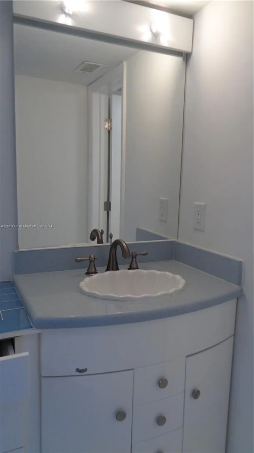 Property Slideshow image 36 of 62 | 6085 n sabal palm blvd apt 204, Tamarac, FL, 33319