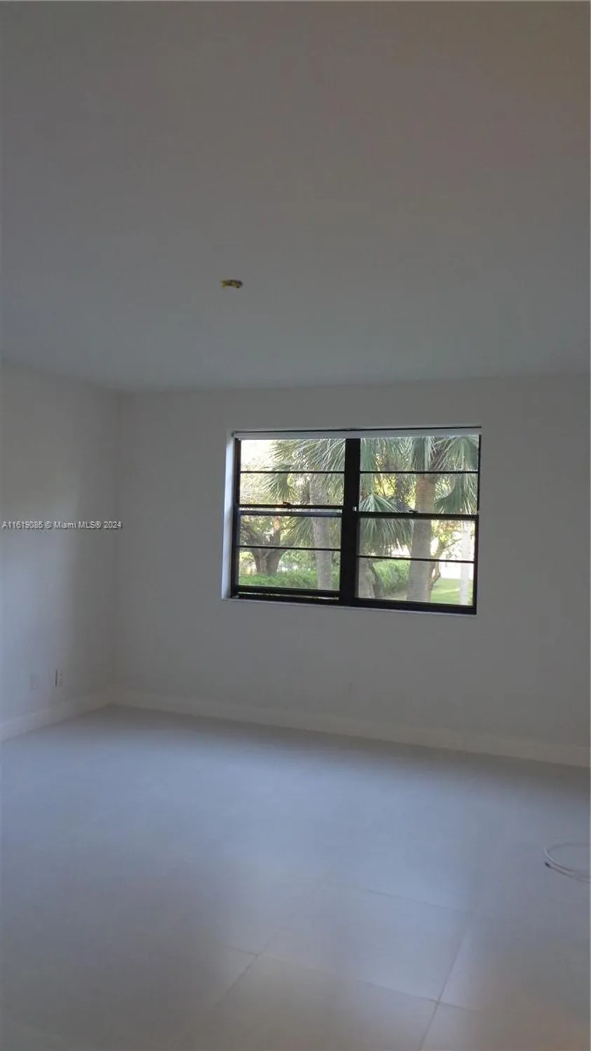 Property Slideshow image 32 of 62 | 6085 n sabal palm blvd apt 204, Tamarac, FL, 33319
