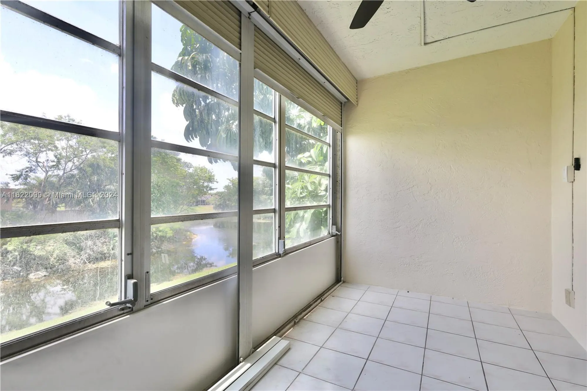 Property Slideshow image 19 of 25 | 6870 royal palm blvd apt 210m, Margate, FL, 33063