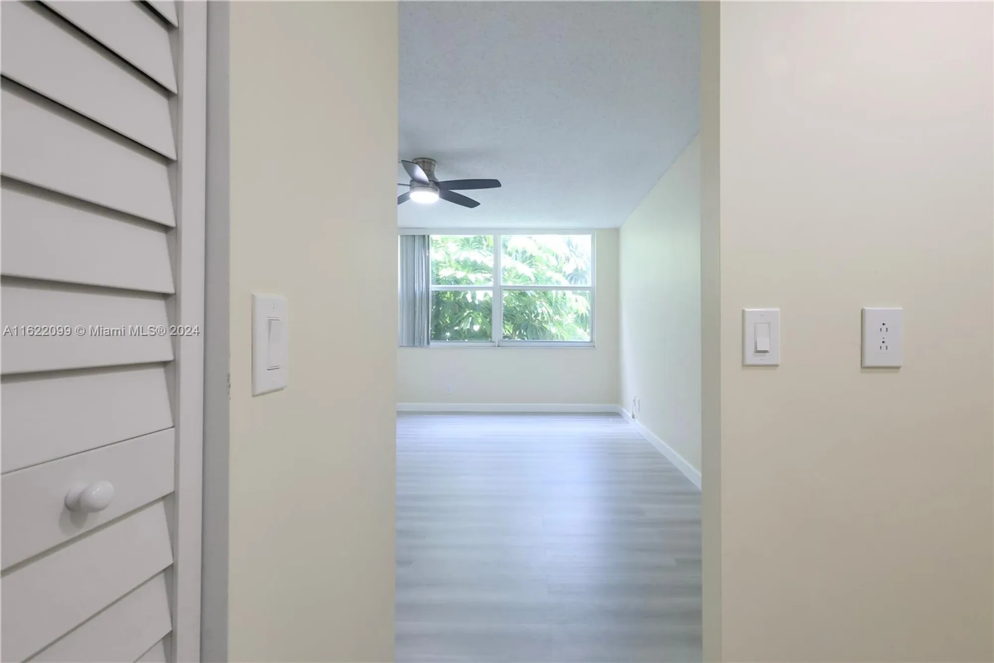 Property Slideshow image 11 of 25 | 6870 royal palm blvd apt 210m, Margate, FL, 33063