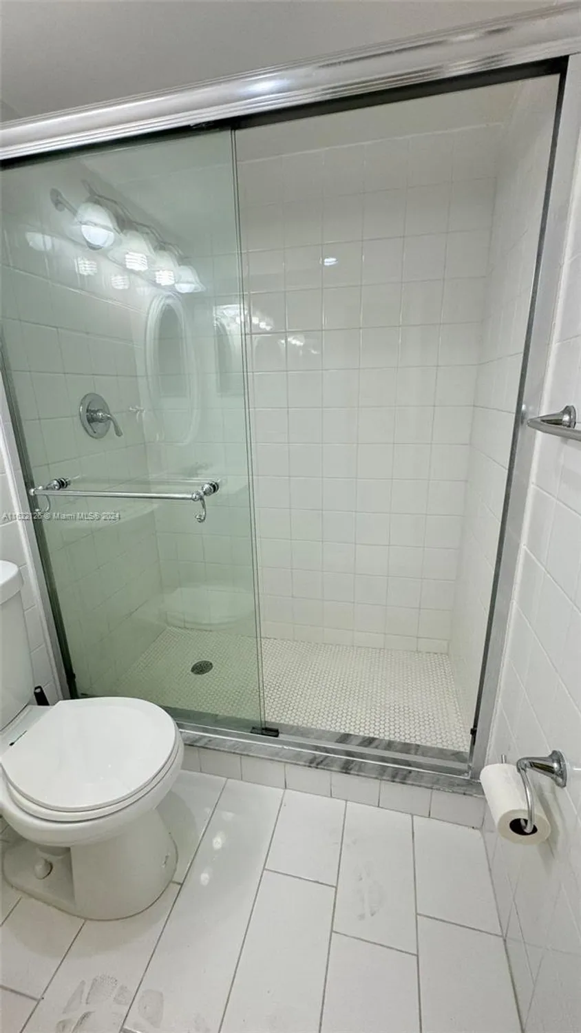 Property Slideshow image 17 of 37 | 163 coventry g # 163, West Palm Beach, FL, 33417