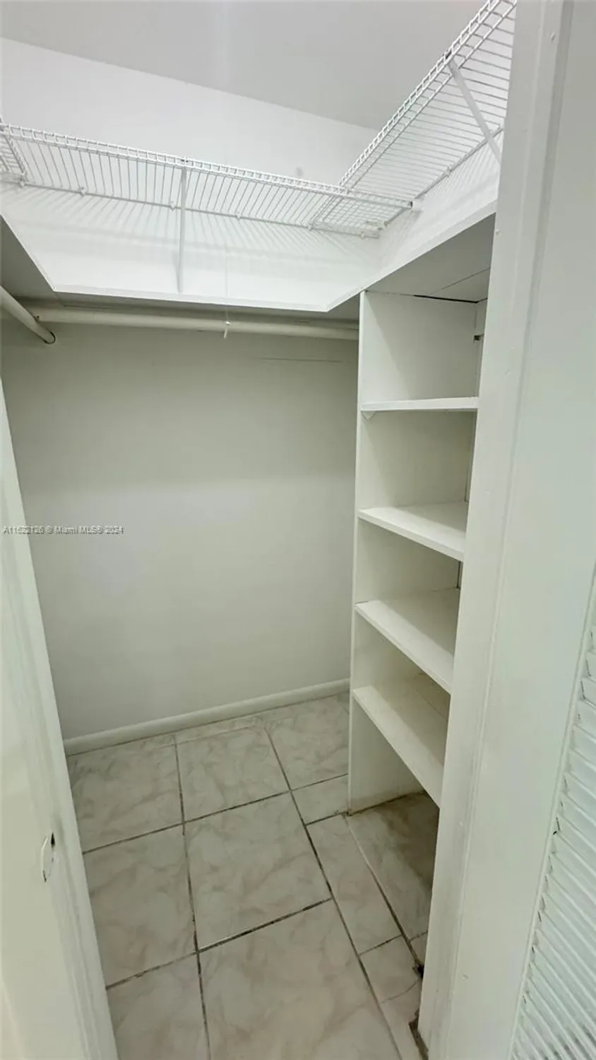 Property Slideshow image 18 of 37 | 163 coventry g # 163, West Palm Beach, FL, 33417