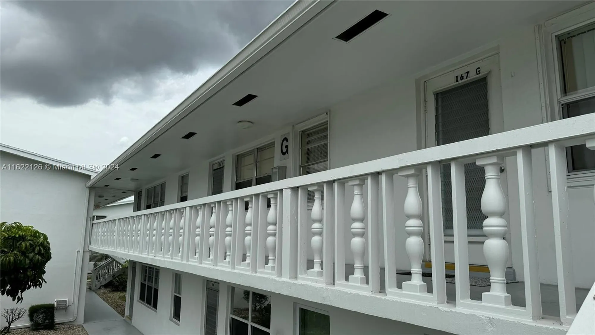 Property Slideshow image 1 of 37 | 163 coventry g # 163, West Palm Beach, FL, 33417