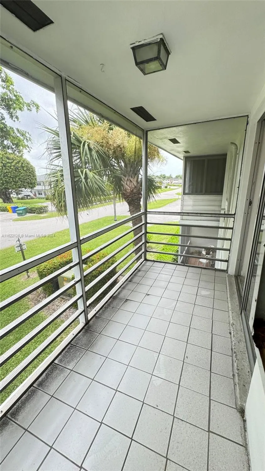 Property Slideshow image 24 of 37 | 163 coventry g # 163, West Palm Beach, FL, 33417