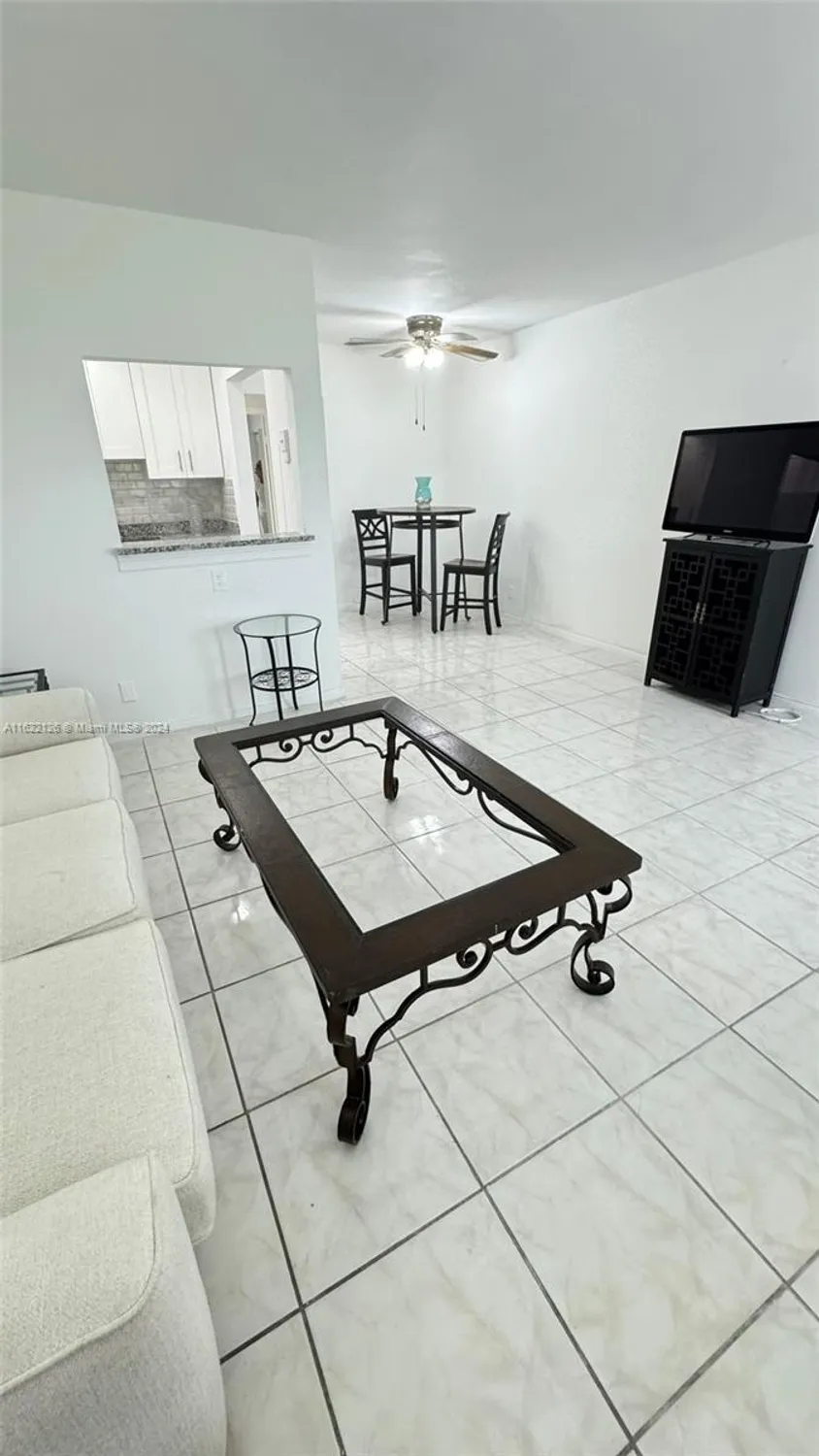 Property Slideshow image 5 of 37 | 163 coventry g # 163, West Palm Beach, FL, 33417