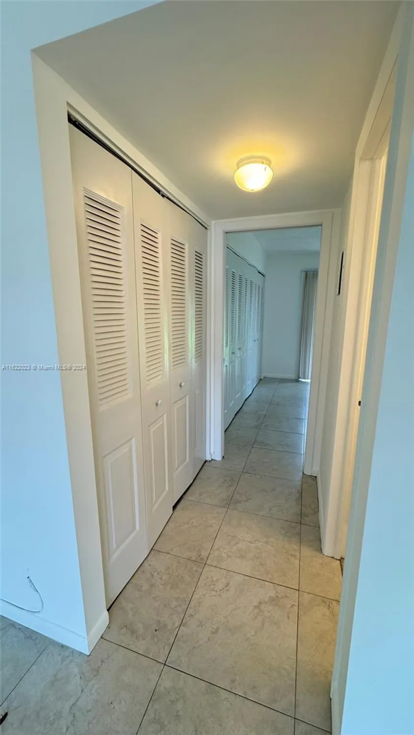 Property Slideshow image 19 of 31 | 18 hastings b # 18, West Palm Beach, FL, 33417