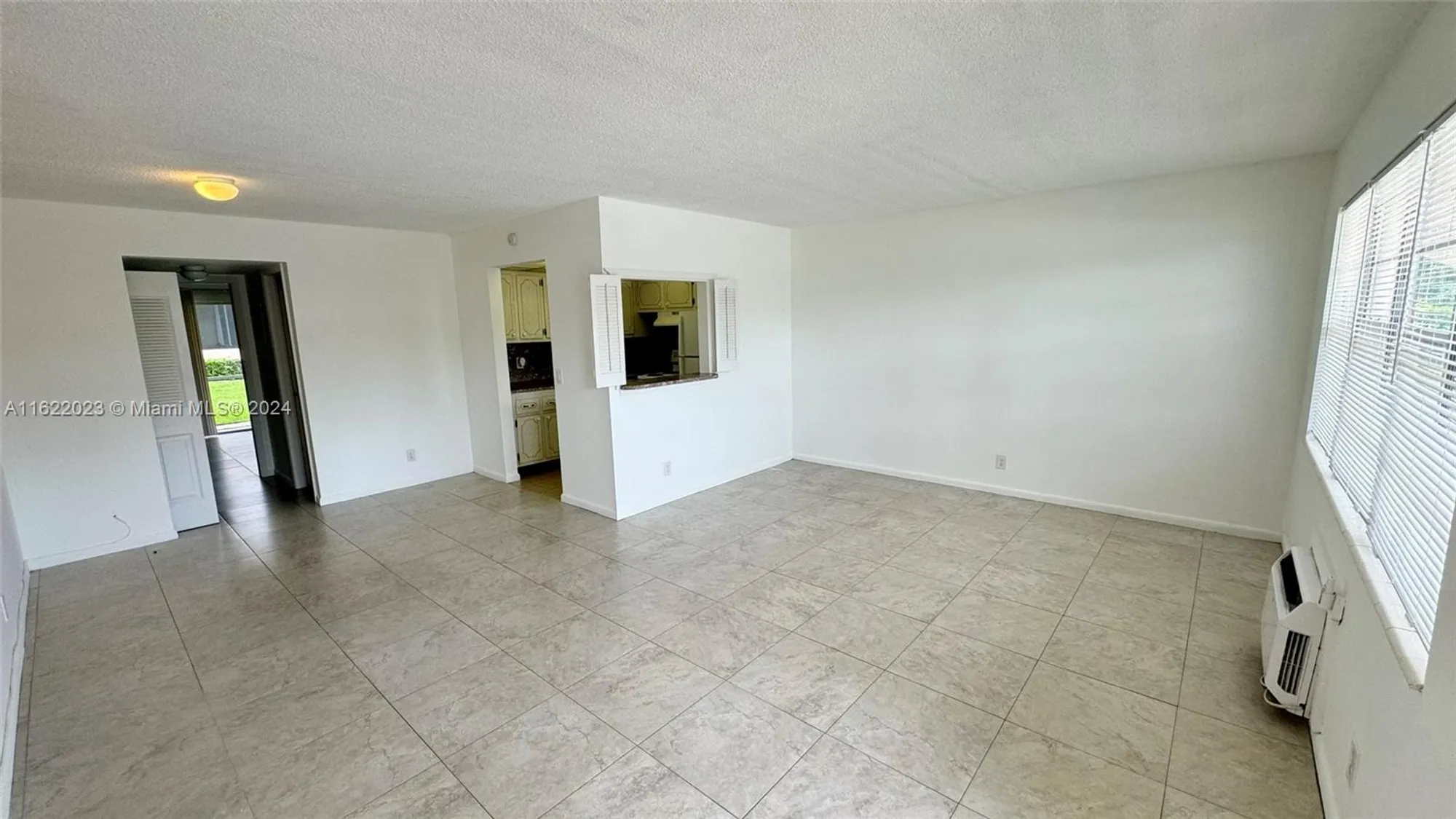 Property Slideshow image 5 of 31 | 18 hastings b # 18, West Palm Beach, FL, 33417