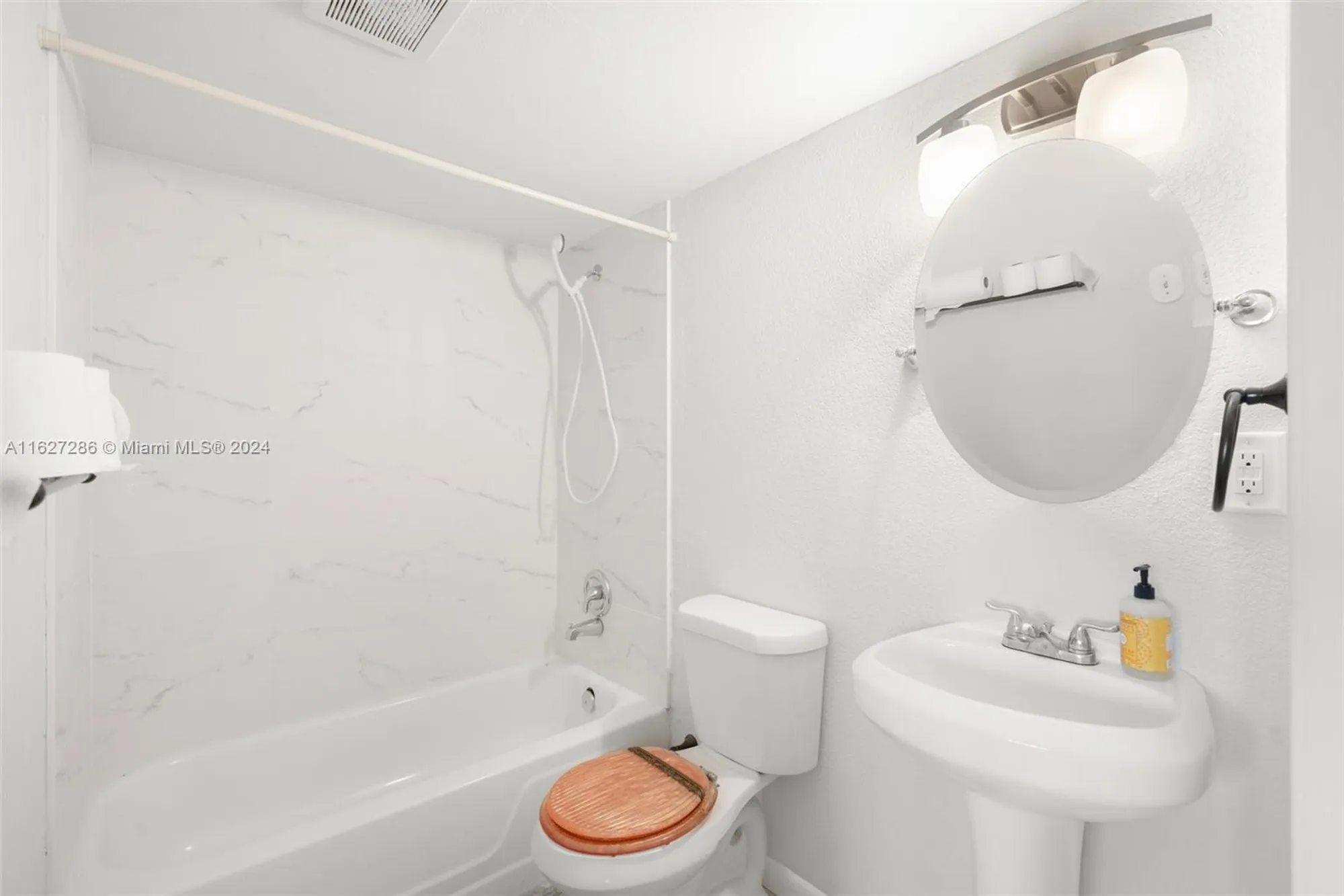 Property Slideshow image 13 of 26 | 1045 country club dr apt 107, Margate, FL, 33063