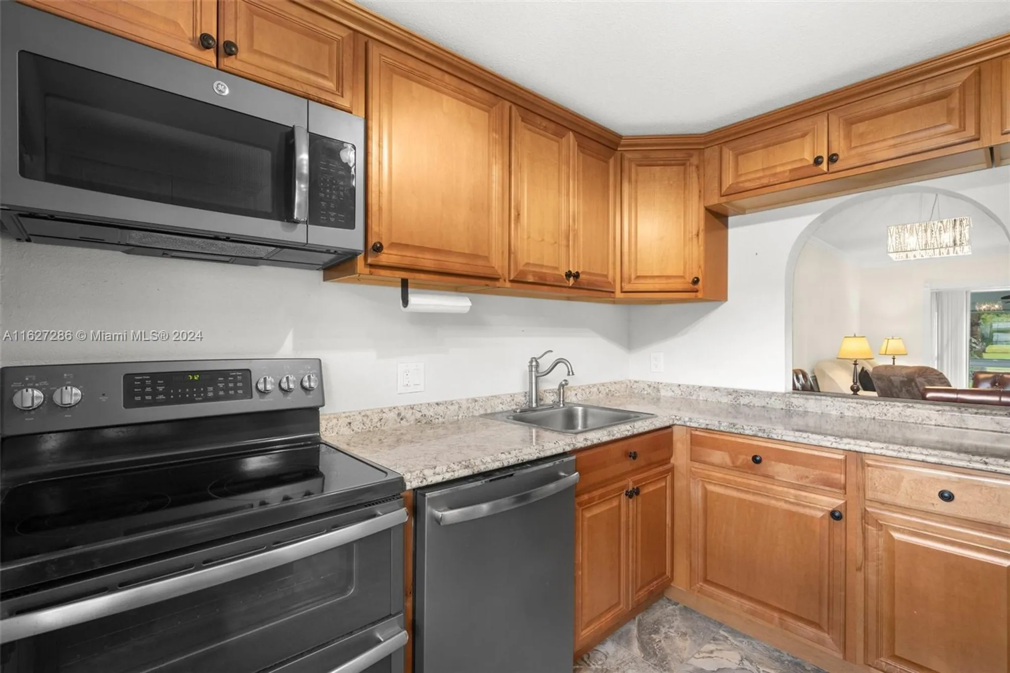 Property Slideshow image 4 of 26 | 1045 country club dr apt 107, Margate, FL, 33063