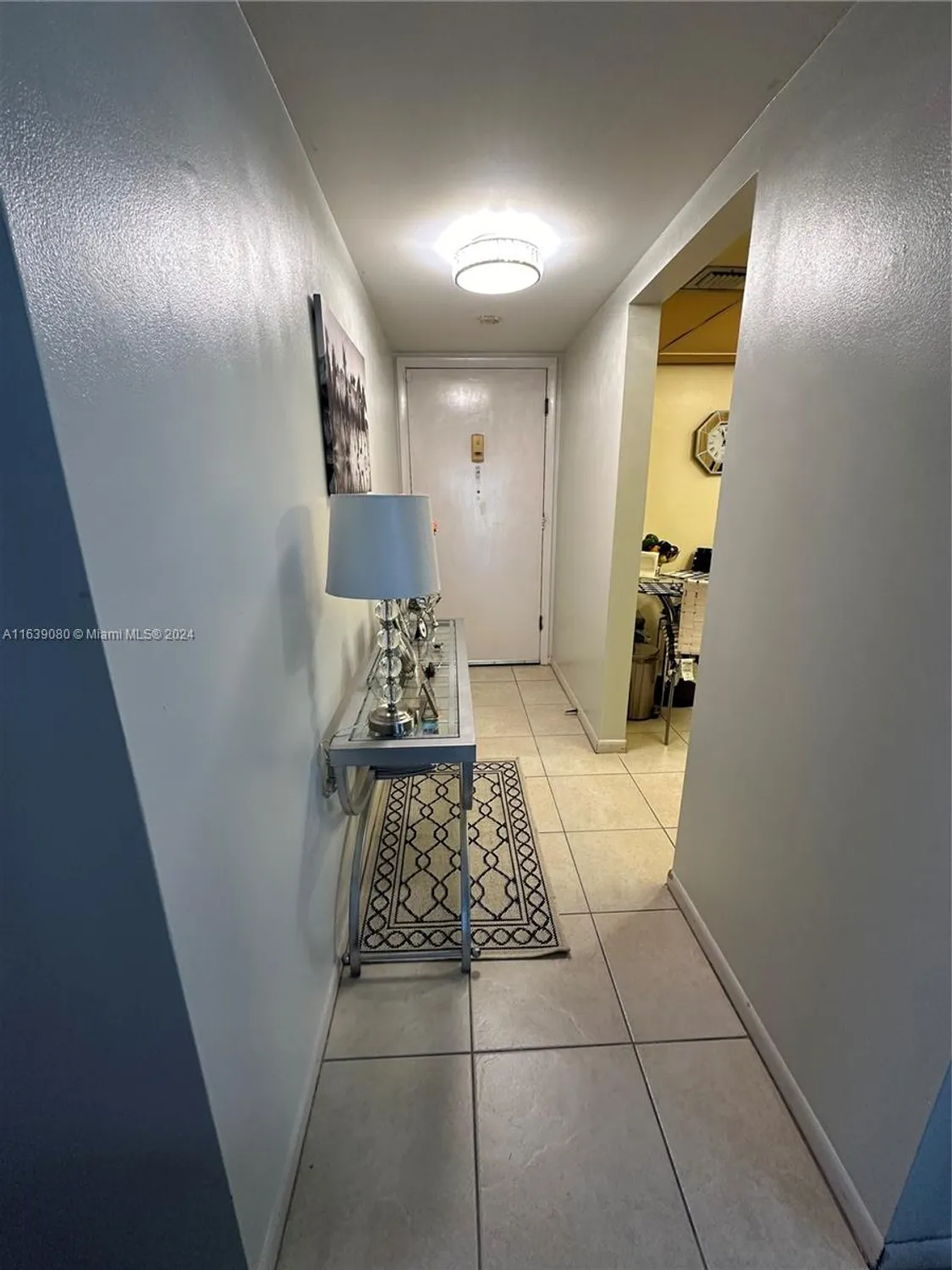 Property Slideshow image 11 of 19 | 6701 n university dr 202, Tamarac, FL, 33321