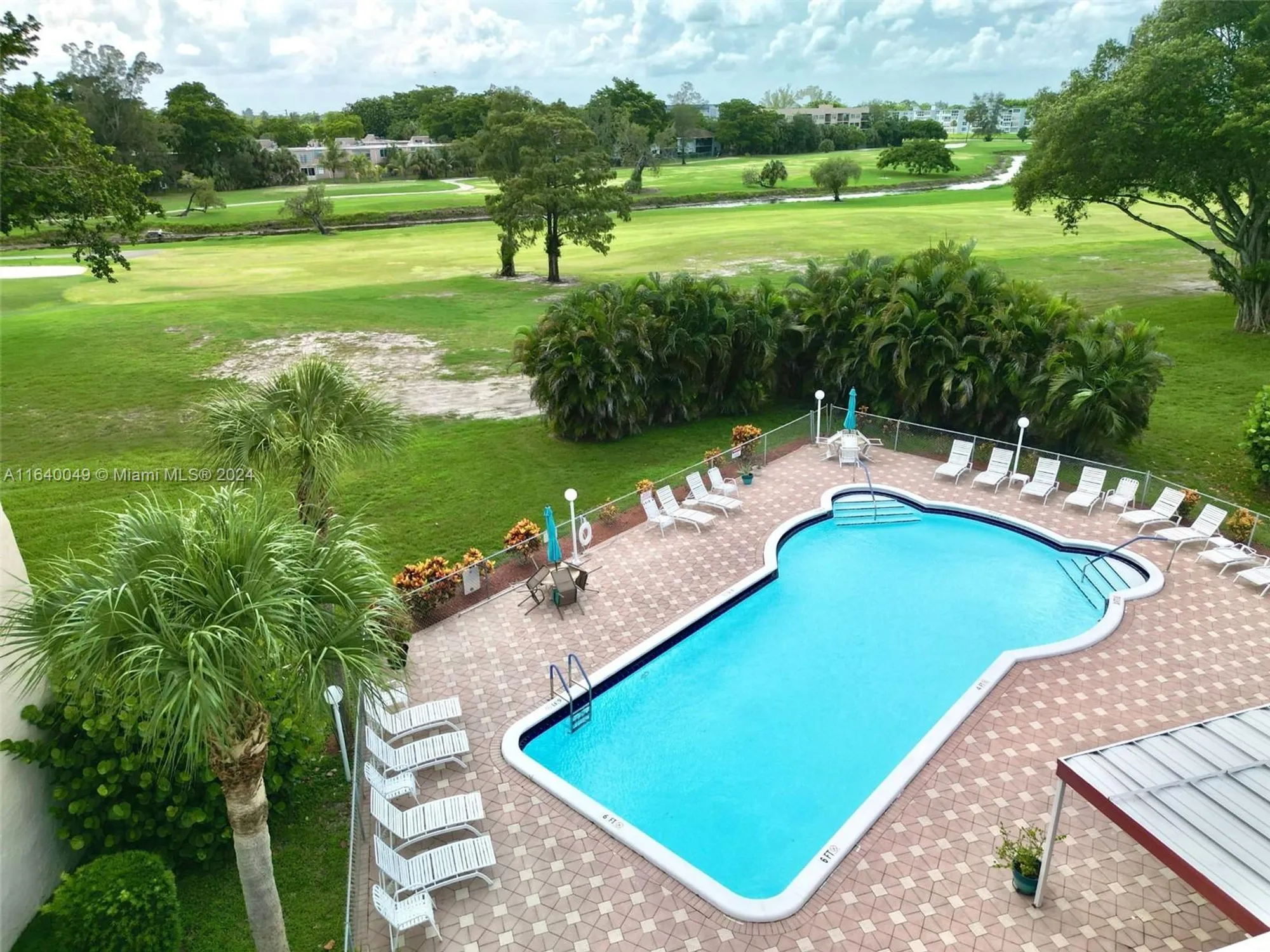 Property Slideshow image 24 of 28 | 1040 country club dr 404, Margate, FL, 33063