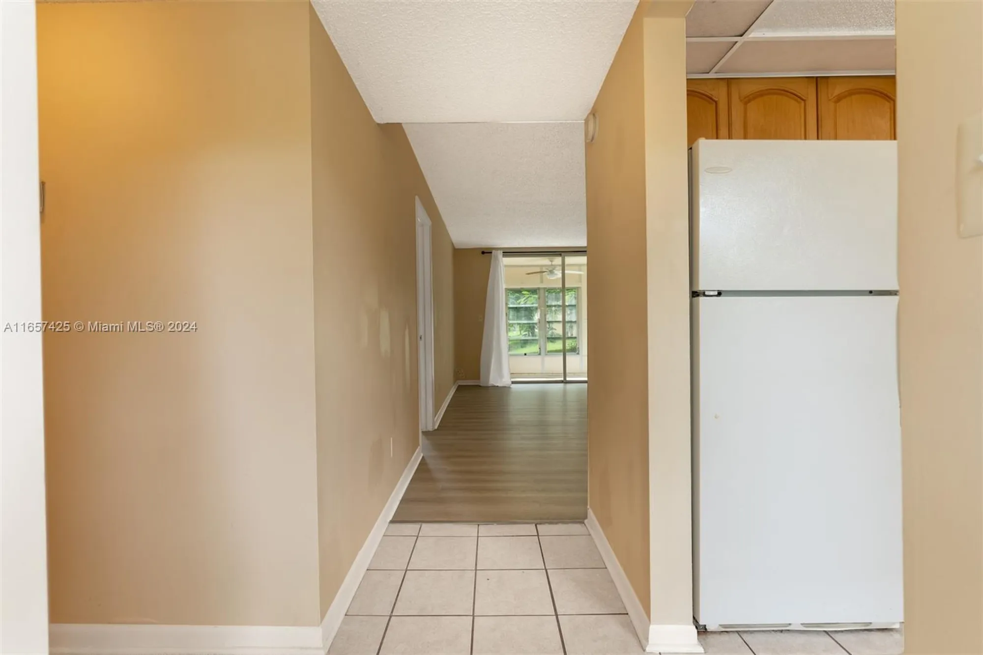 Property Slideshow image 4 of 19 | 5830 nw 64th ave apt 105, Tamarac, FL, 33319