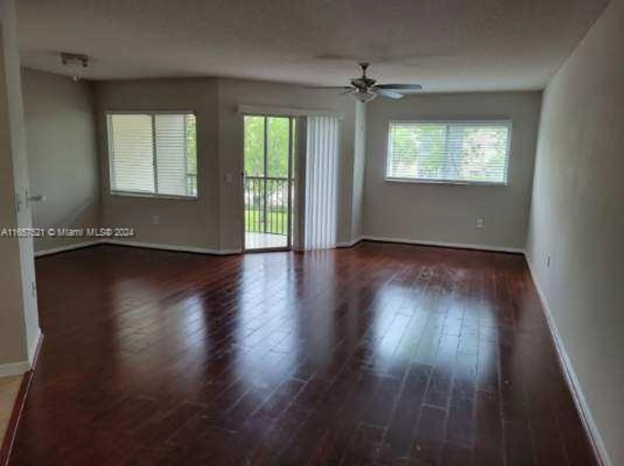 Property Slideshow image 12 of 17 | 12651 sw 16th ct 211b, Pembroke Pines, FL, 33027