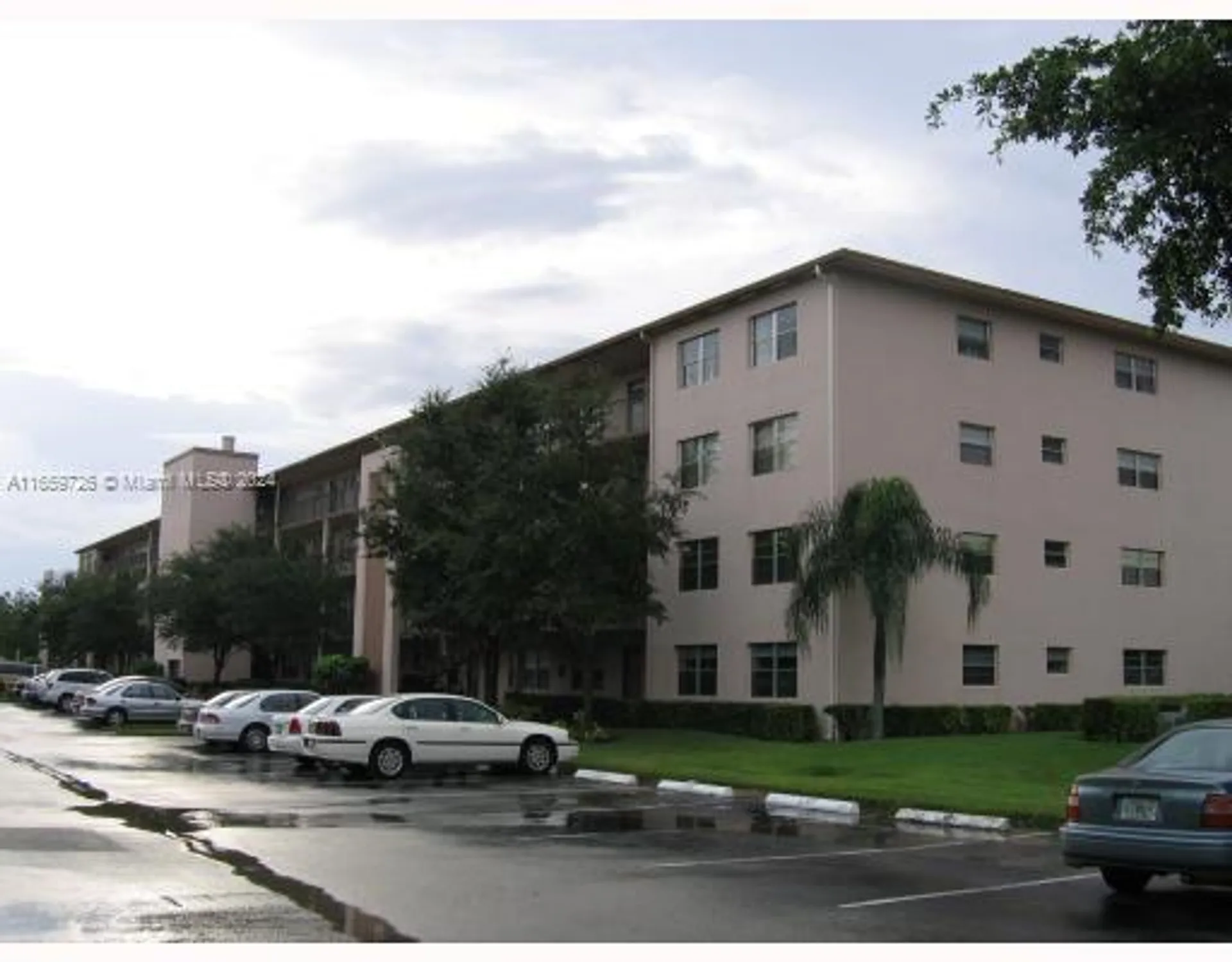 Property Slideshow image 3 of 8 | 13475 sw 9th st 405a, Pembroke Pines, FL, 33027