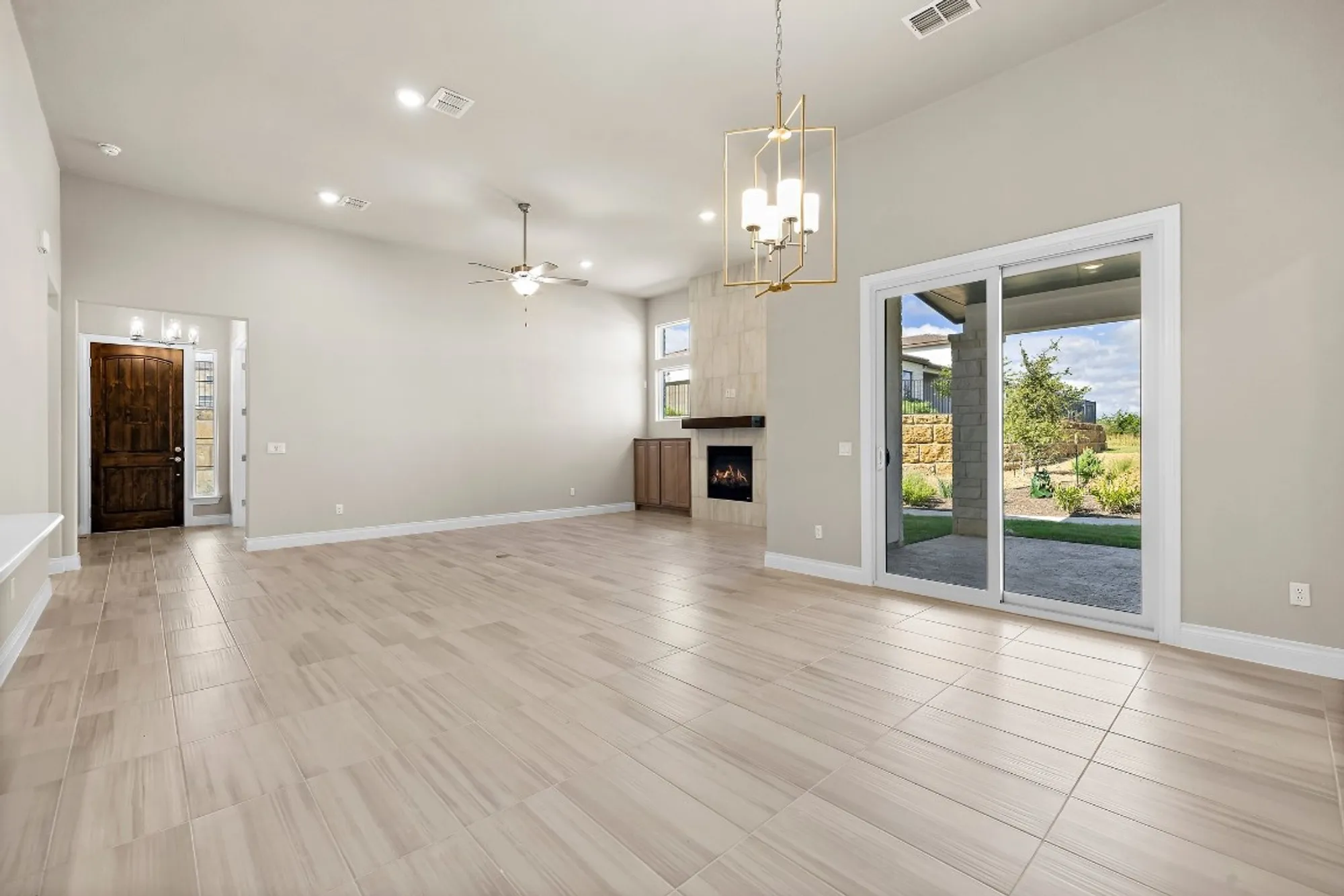 Property Slideshow image 4 of 12 | 113 amiata dr, Horseshoe Bay, TX, 78657