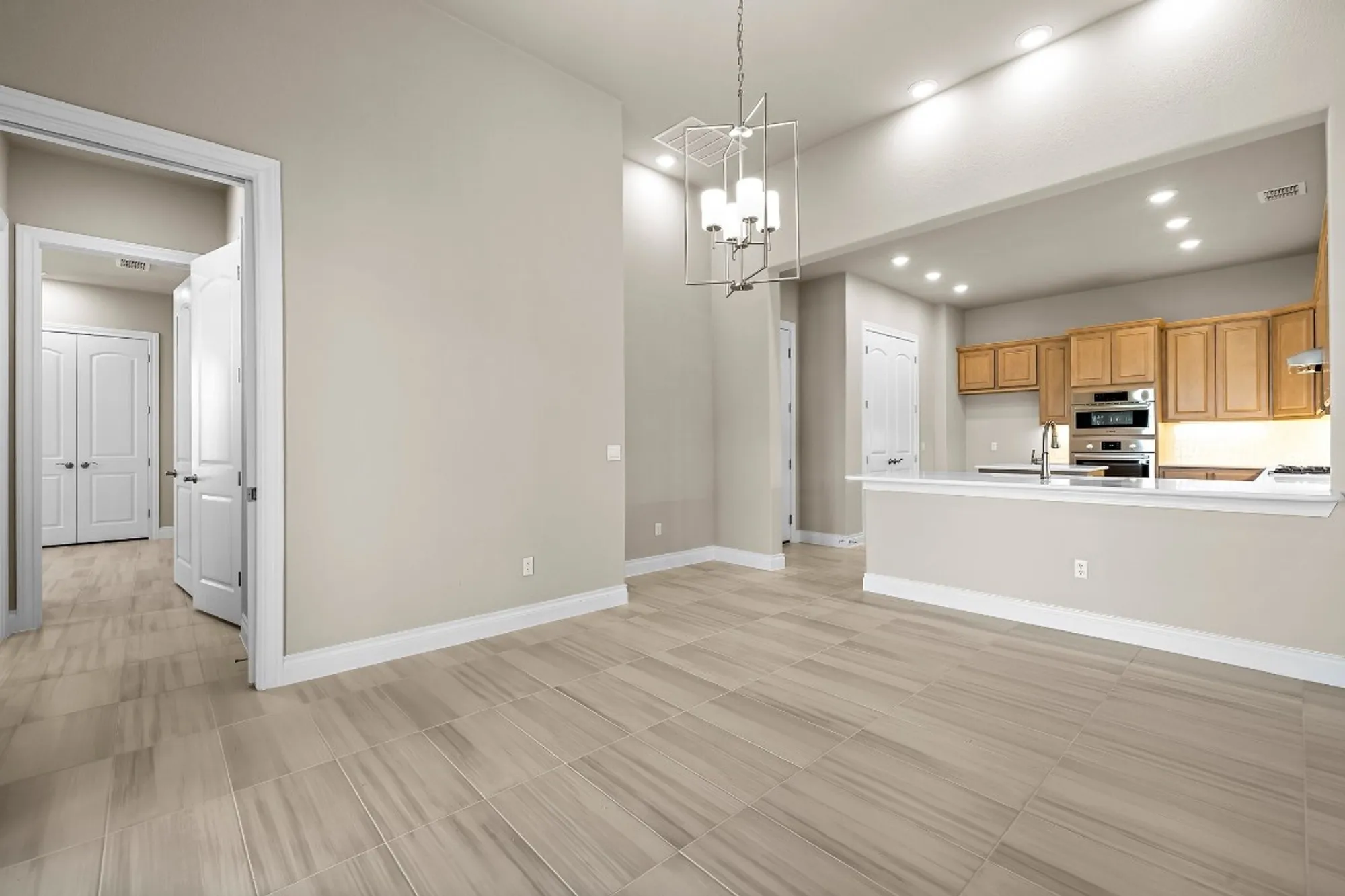 Property Slideshow image 9 of 12 | 113 amiata dr, Horseshoe Bay, TX, 78657