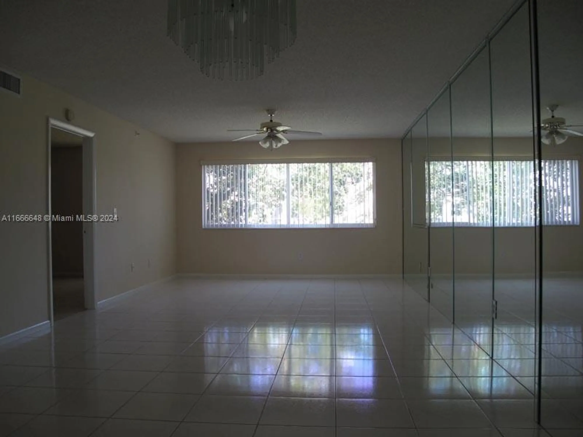 Property Slideshow image 10 of 21 | 9511 weldon cir g215, Tamarac, FL, 33321