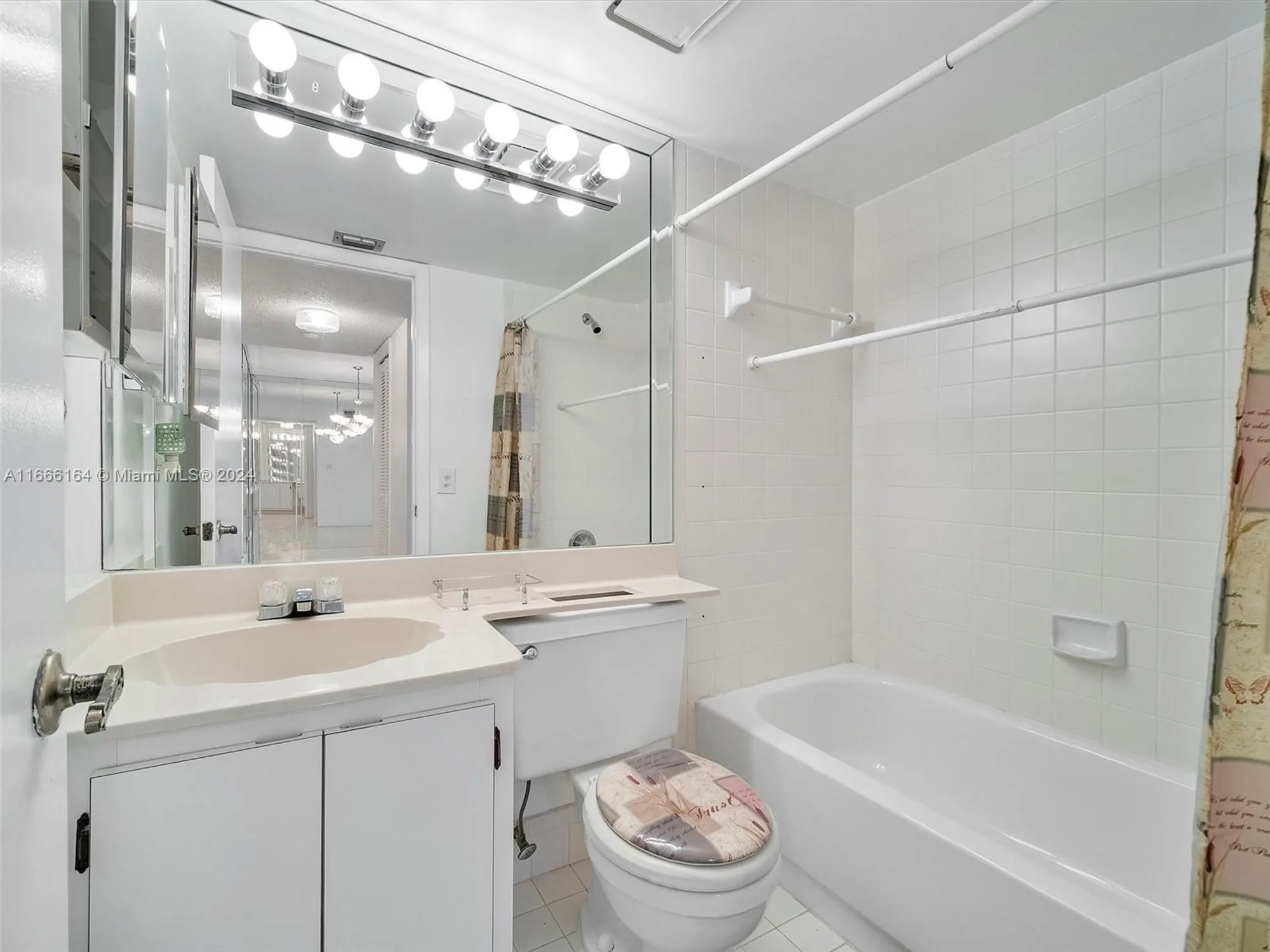 Property Slideshow image 18 of 19 | 6090 n sabal palm blvd 204, Tamarac, FL, 33319