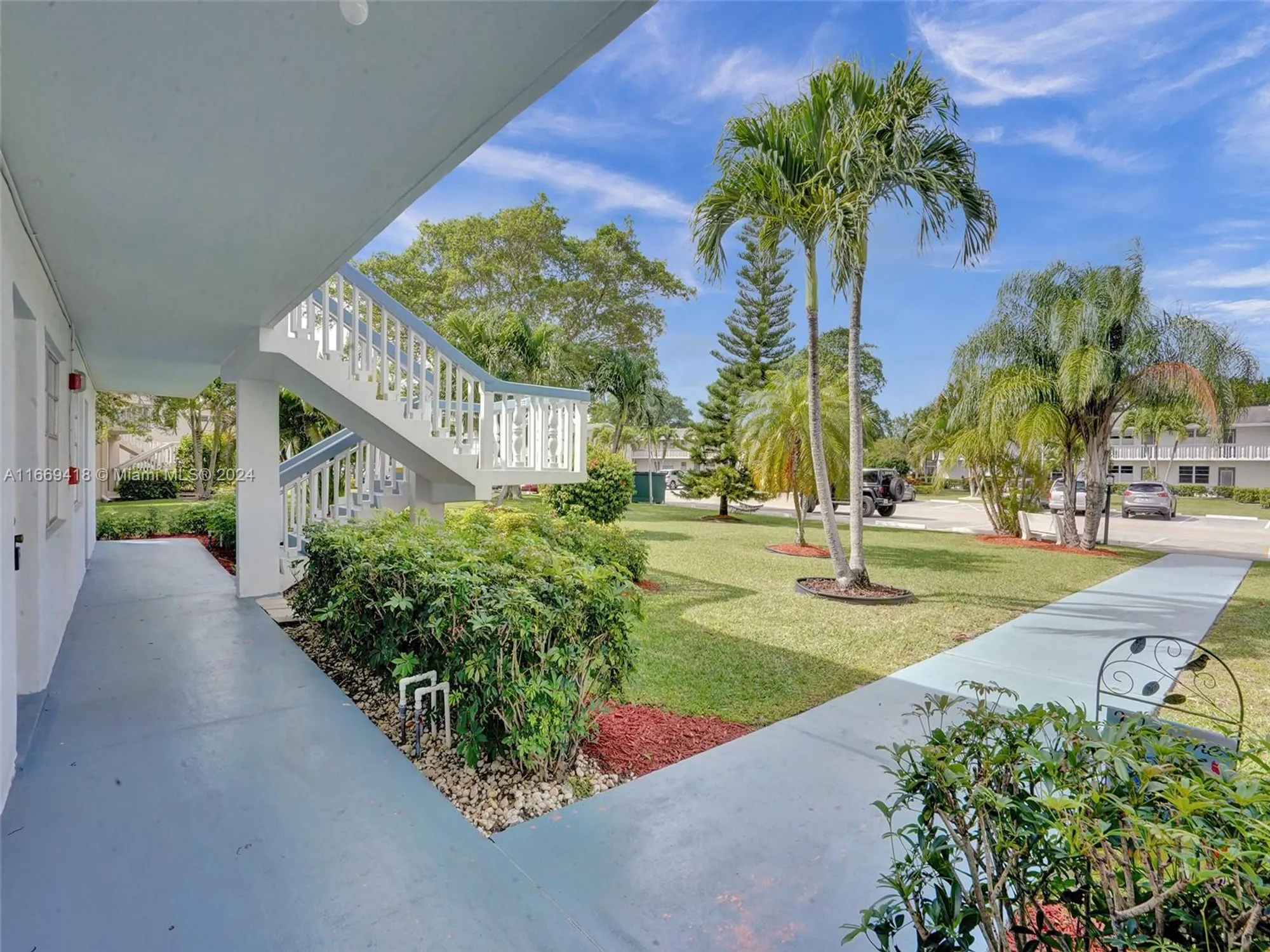 Property Slideshow image 2 of 44 | 154 markham h # 154, Deerfield Beach, FL, 33442