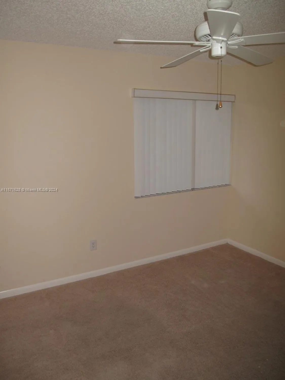 Property Slideshow image 18 of 21 | 9511 weldon cir g402, Tamarac, FL, 33321