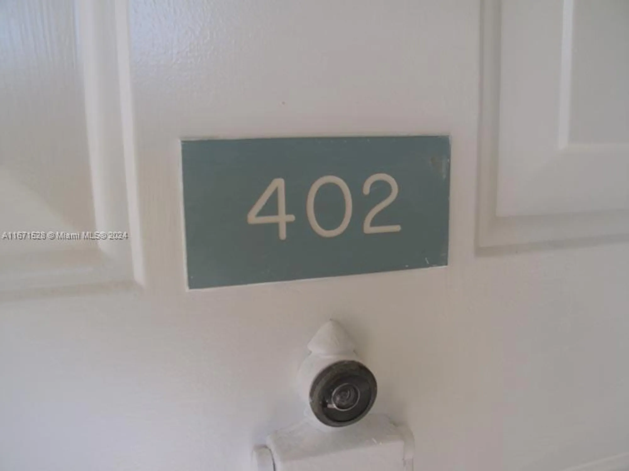 Property Slideshow image 21 of 21 | 9511 weldon cir g402, Tamarac, FL, 33321