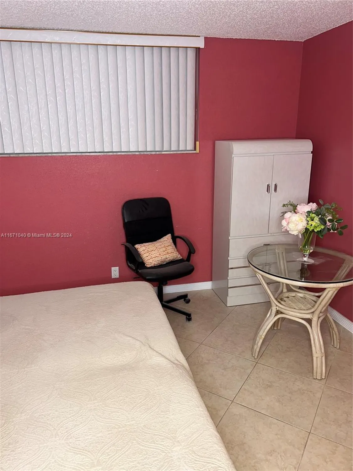 Property Slideshow image 12 of 51 | 9720 s hollybrook lake dr apt 101, Pembroke Pines, FL, 33025