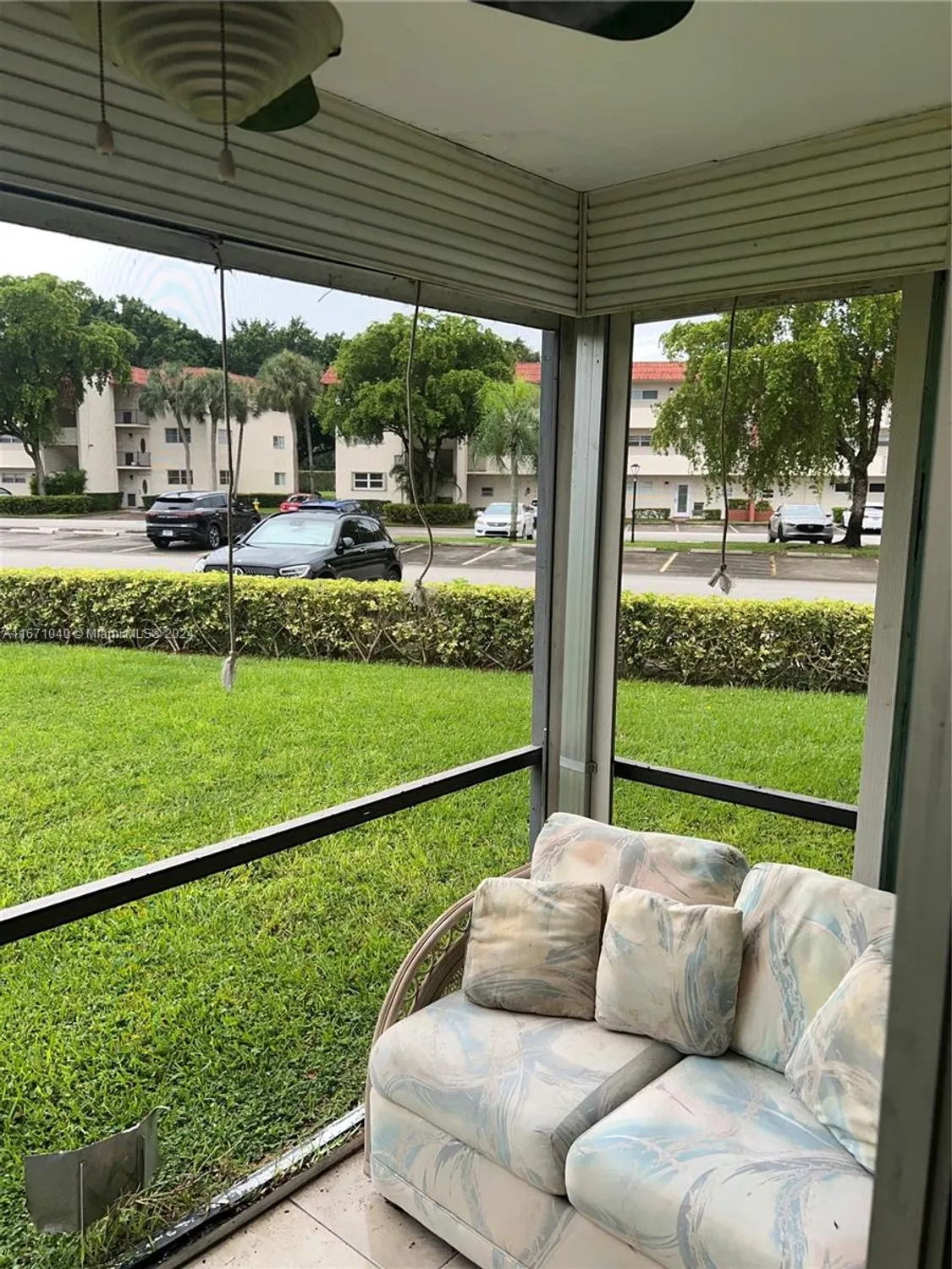 Property Slideshow image 37 of 51 | 9720 s hollybrook lake dr apt 101, Pembroke Pines, FL, 33025