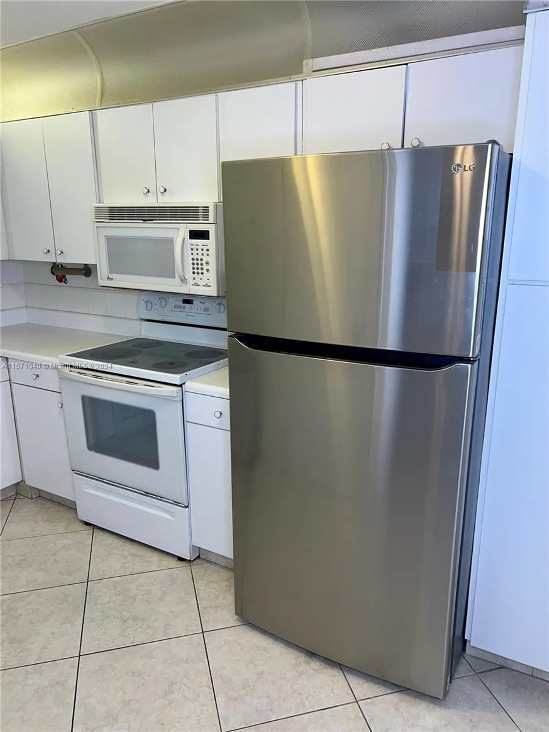 Property Slideshow image 6 of 51 | 9720 s hollybrook lake dr apt 101, Pembroke Pines, FL, 33025