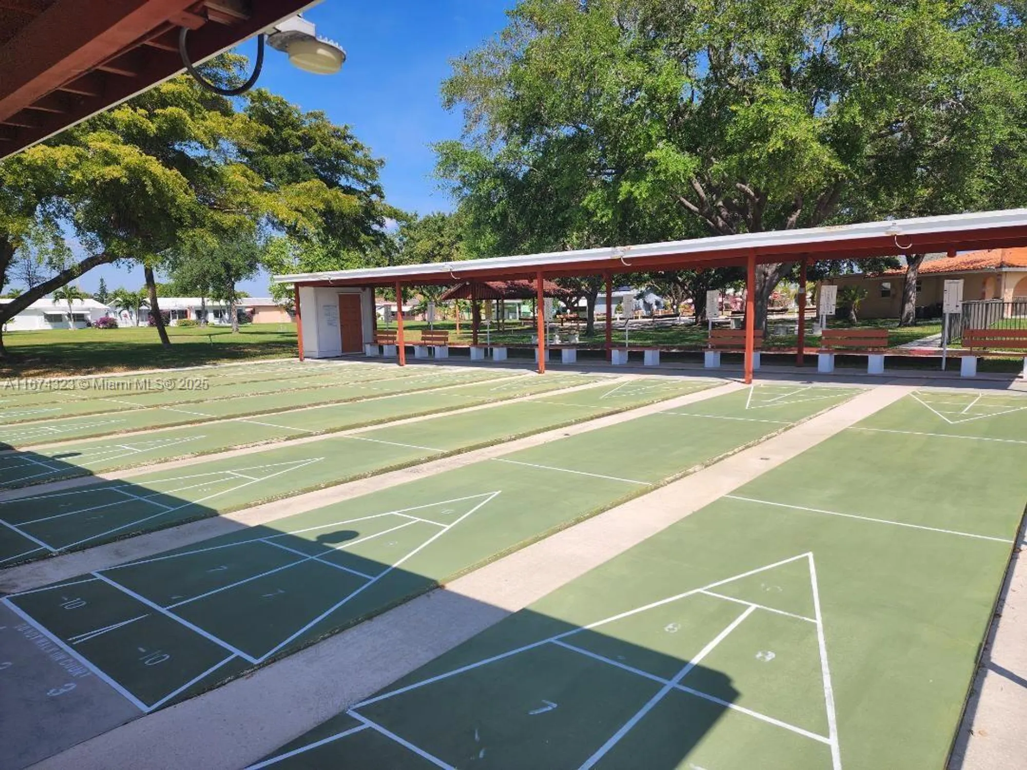 Property Slideshow image 25 of 26 | 4200 nw 47th st, Tamarac, FL, 33319