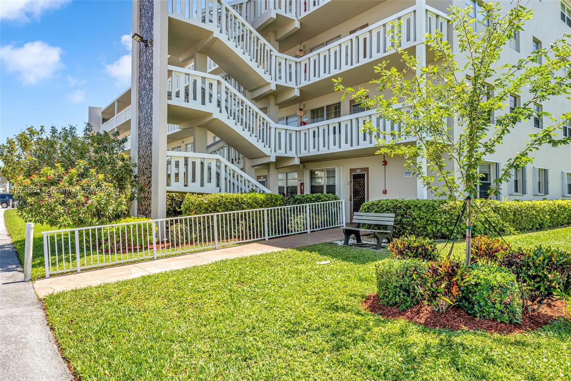 Property Slideshow image 25 of 39 | 156 grantham e unit e, Deerfield Beach, FL, 33442