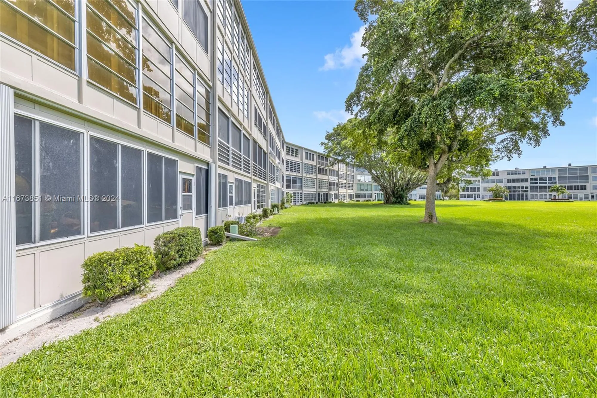 Property Slideshow image 29 of 39 | 156 grantham e unit e, Deerfield Beach, FL, 33442