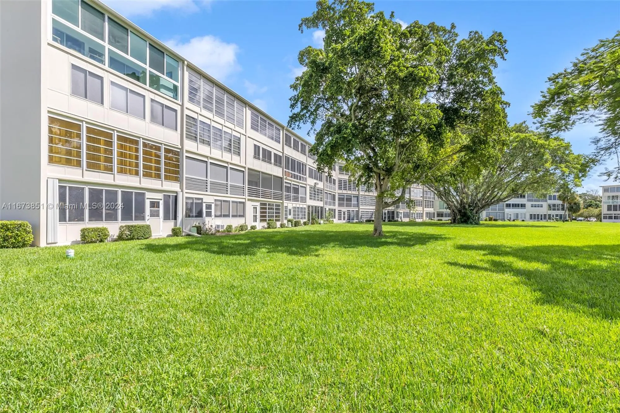 Property Slideshow image 32 of 39 | 156 grantham e unit e, Deerfield Beach, FL, 33442