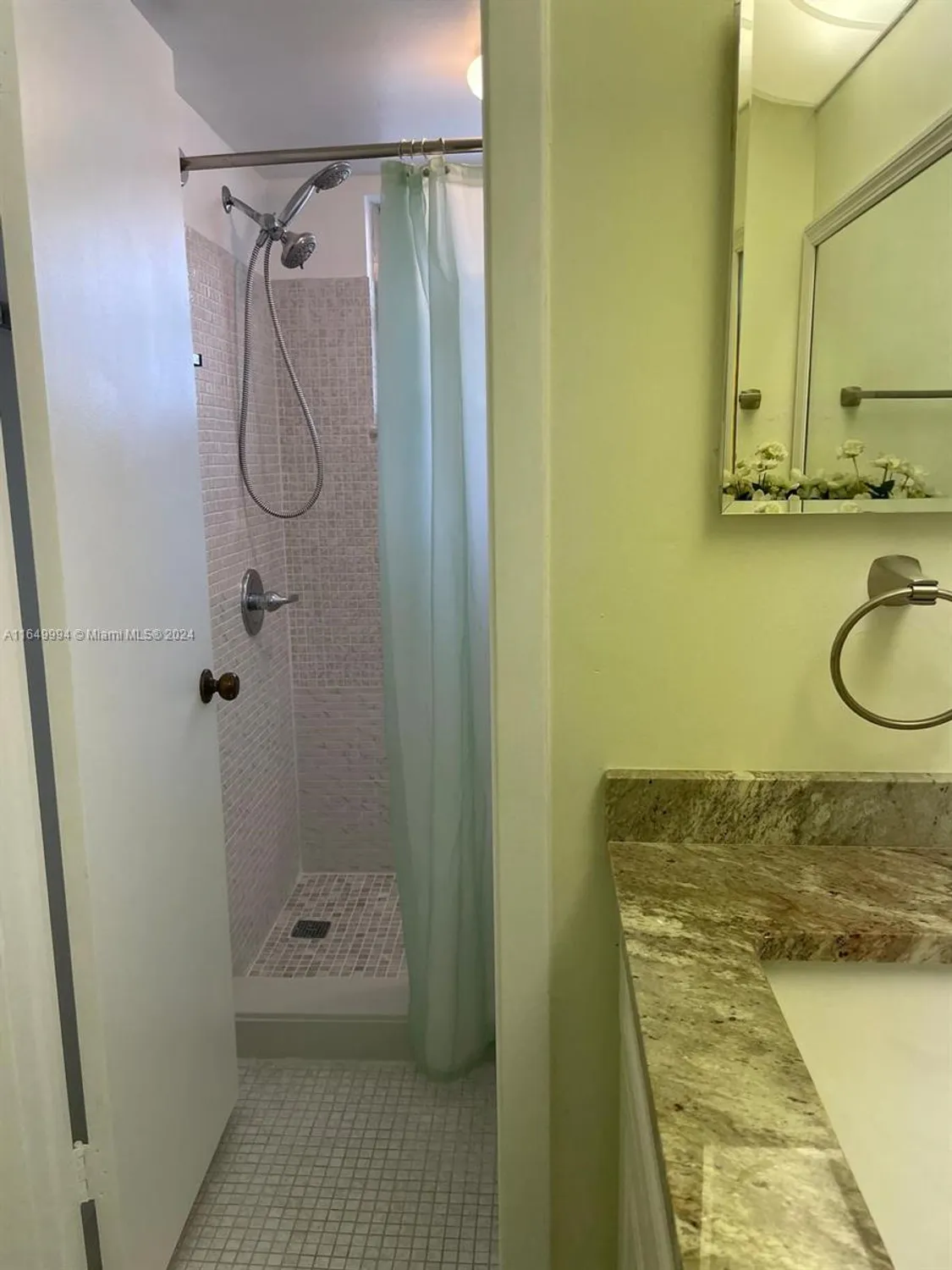 Property Slideshow image 11 of 17 | 6700 royal palm blvd 103d, Margate, FL, 33063