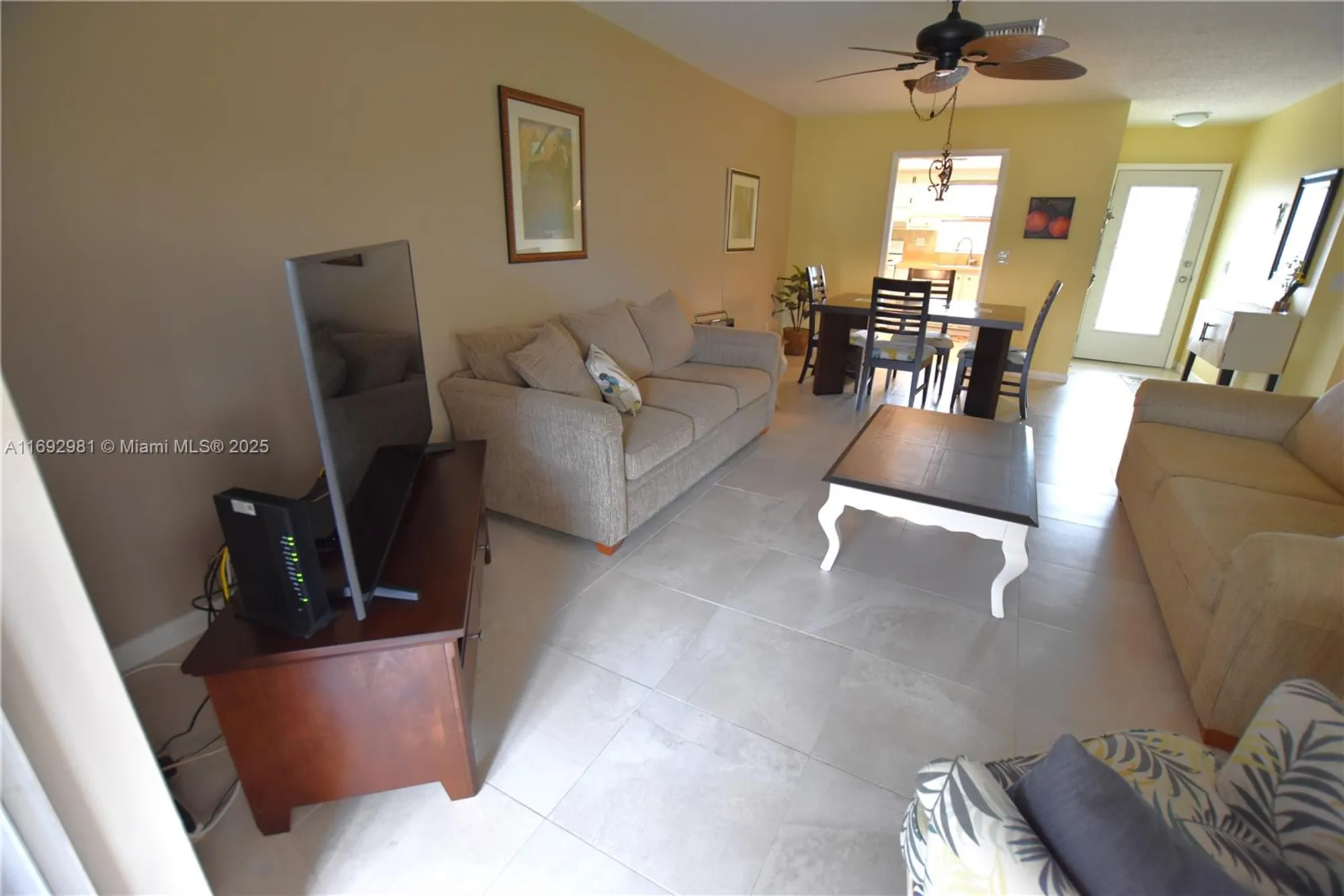 Property Slideshow image 10 of 32 | 2688 dudley dr h, West Palm Beach, FL, 33415