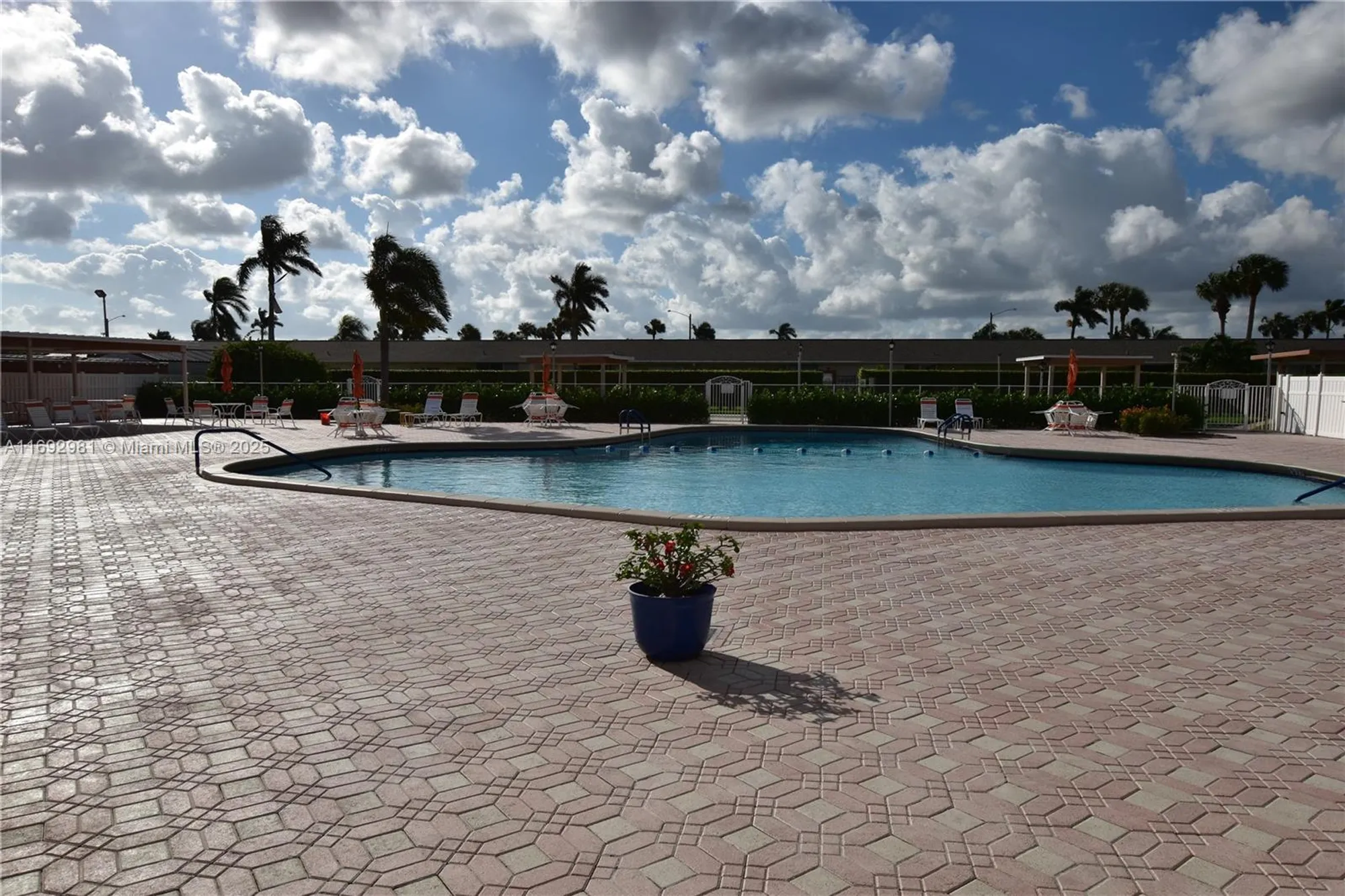 Property Slideshow image 29 of 32 | 2688 dudley dr h, West Palm Beach, FL, 33415