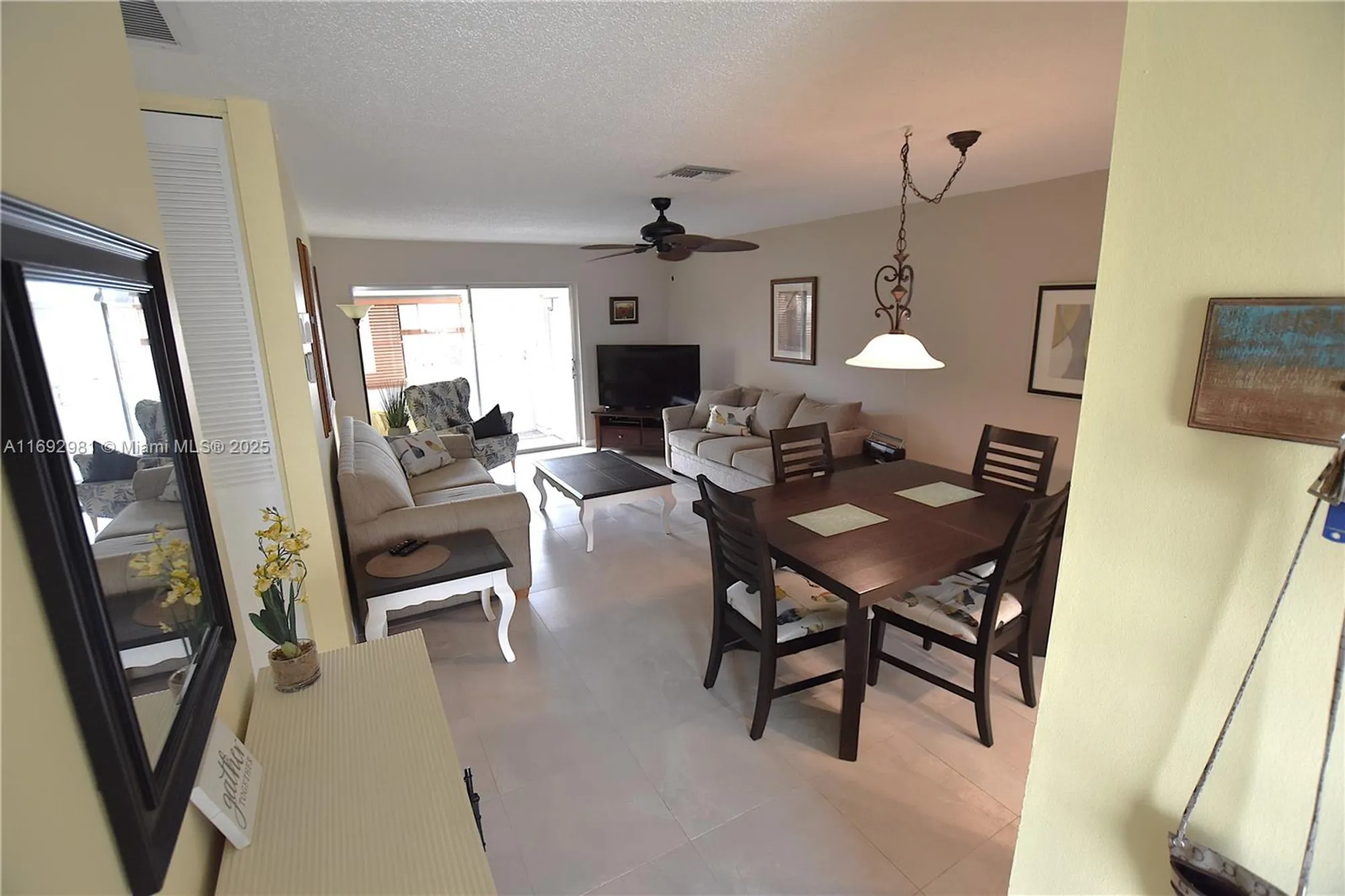 Property Slideshow image 8 of 32 | 2688 dudley dr h, West Palm Beach, FL, 33415