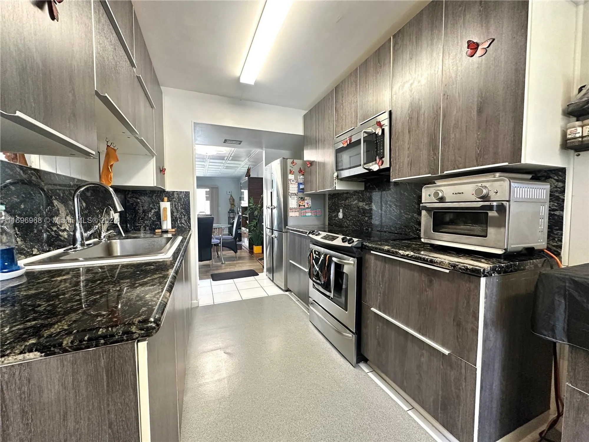 Property Slideshow image 13 of 40 | 12900 sw 13th st 214e, Pembroke Pines, FL, 33027