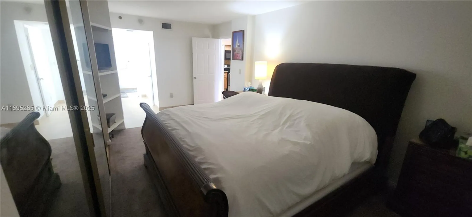 Property Slideshow image 11 of 100 | 1201 s ocean dr 304s, Hollywood, FL, 33019