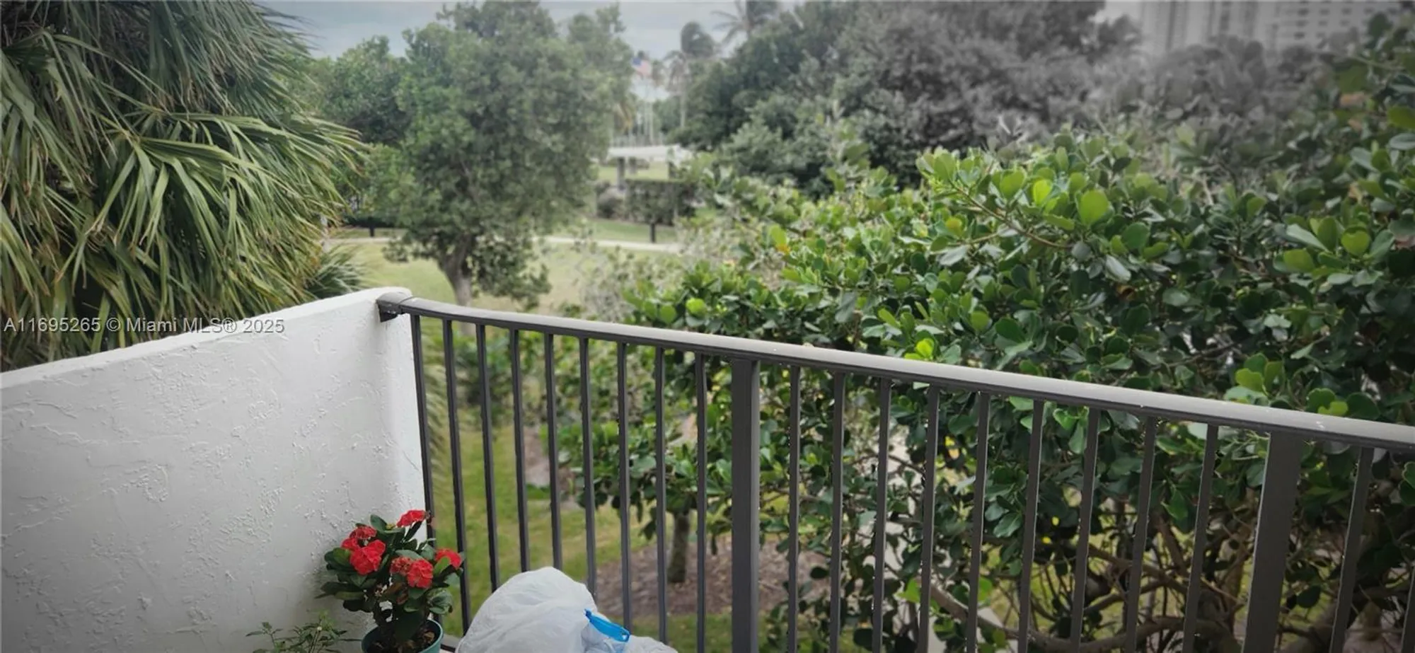 Property Slideshow image 12 of 100 | 1201 s ocean dr 304s, Hollywood, FL, 33019