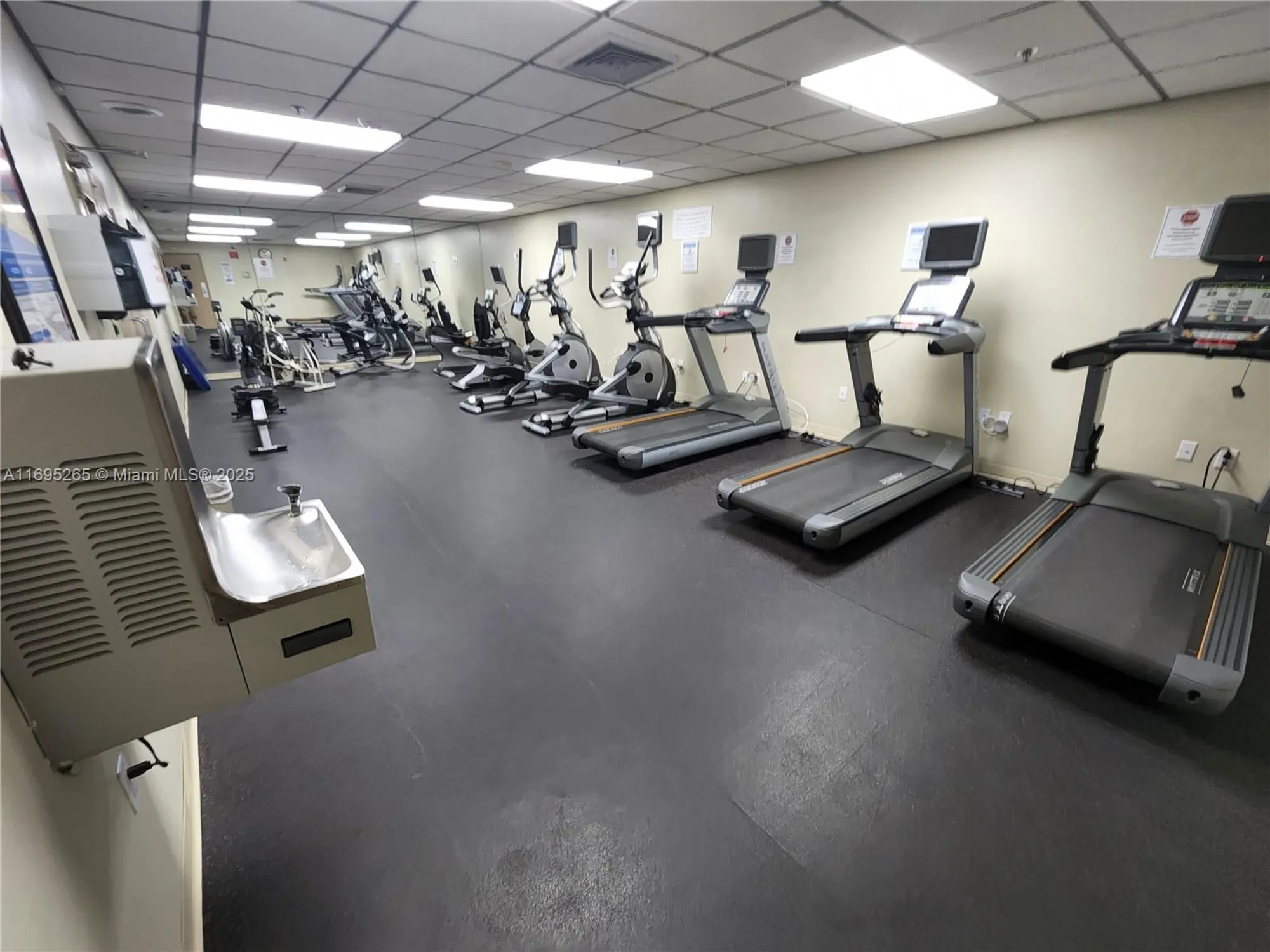 Property Slideshow image 41 of 100 | 1201 s ocean dr 304s, Hollywood, FL, 33019
