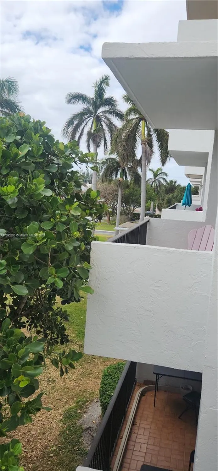 Property Slideshow image 92 of 100 | 1201 s ocean dr 304s, Hollywood, FL, 33019