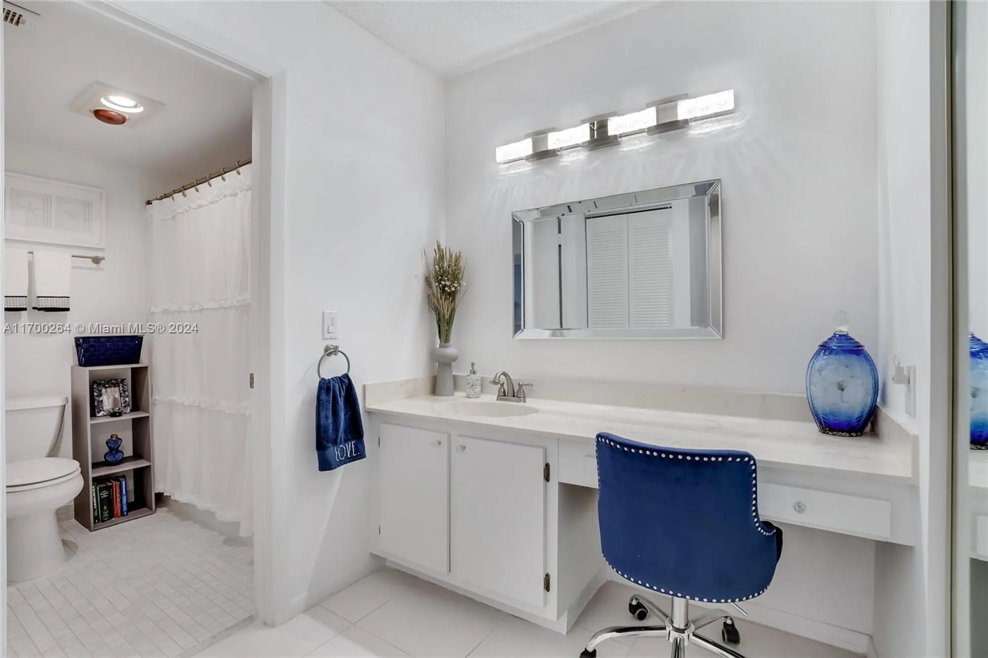 Property Slideshow image 13 of 15 | 21364 cypress hammock dr 1h, Boca Raton, FL, 33428