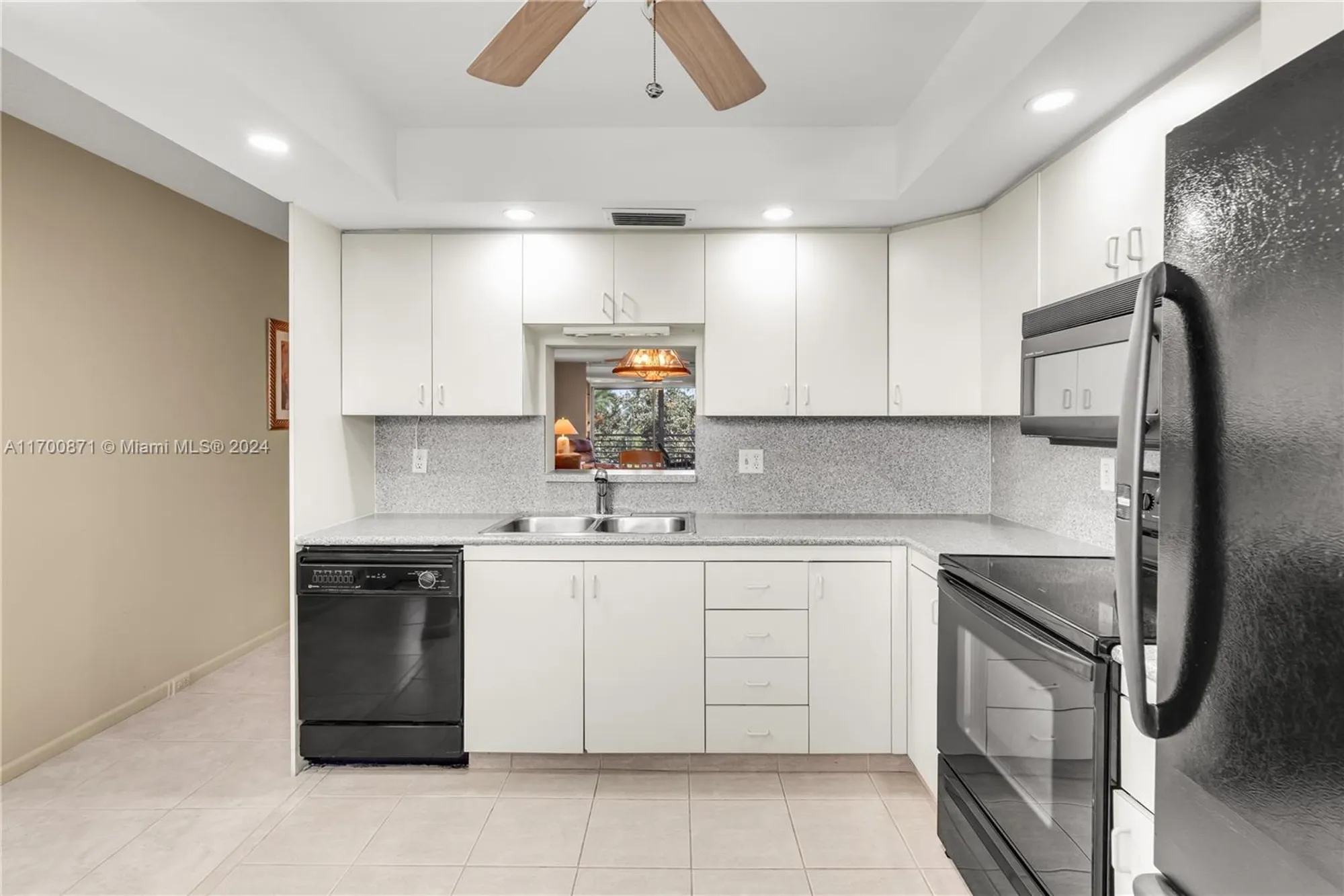 Property Slideshow image 7 of 36 | 2101 lucaya bnd k4, Coconut Creek, FL, 33066