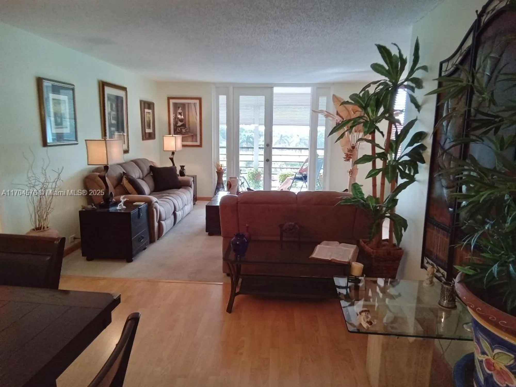 Property Slideshow image 14 of 34 | 1000 saint charles pl 615, Pembroke Pines, FL, 33026