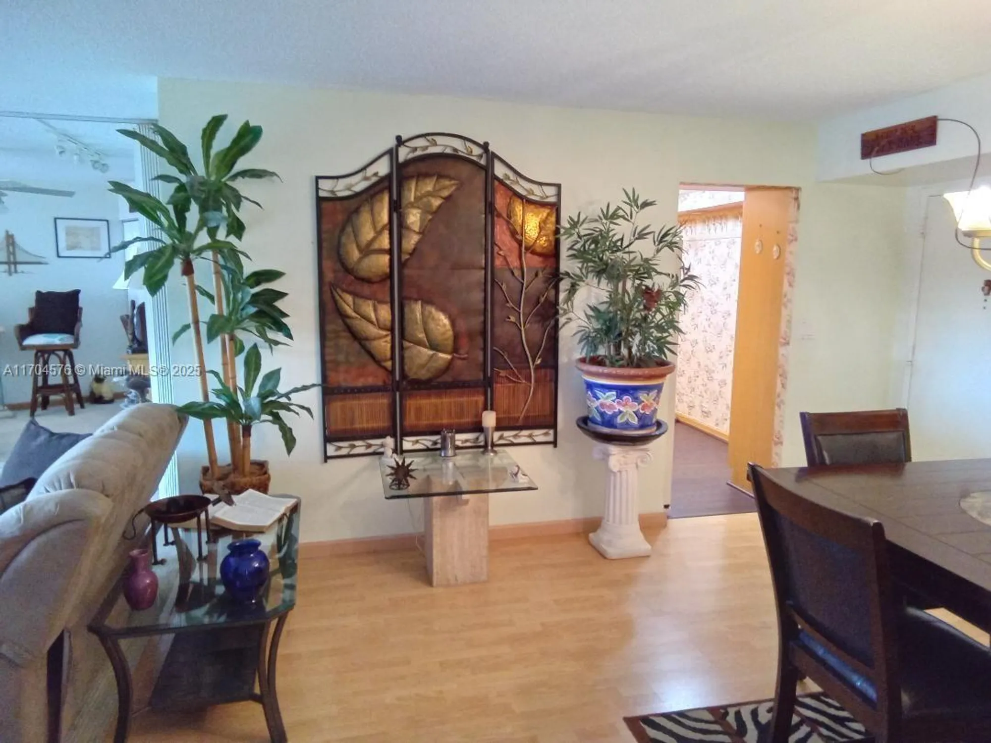 Property Slideshow image 13 of 34 | 1000 saint charles pl 615, Pembroke Pines, FL, 33026