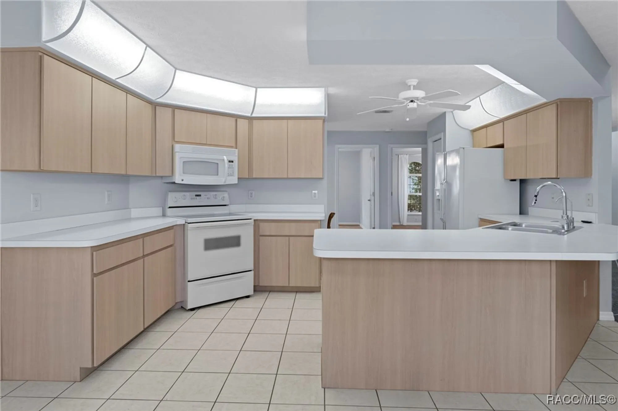 Property Slideshow image 11 of 50 | 716 balmoral ct, Inverness, FL, 34453