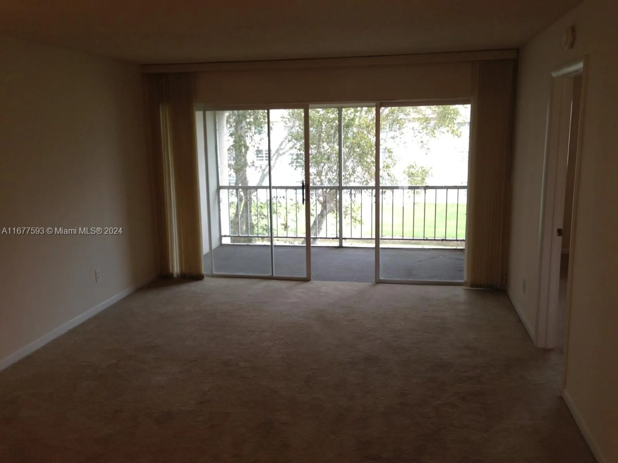 Property Slideshow image 4 of 10 | 5961 nw 61st ave 311, Tamarac, FL, 33319