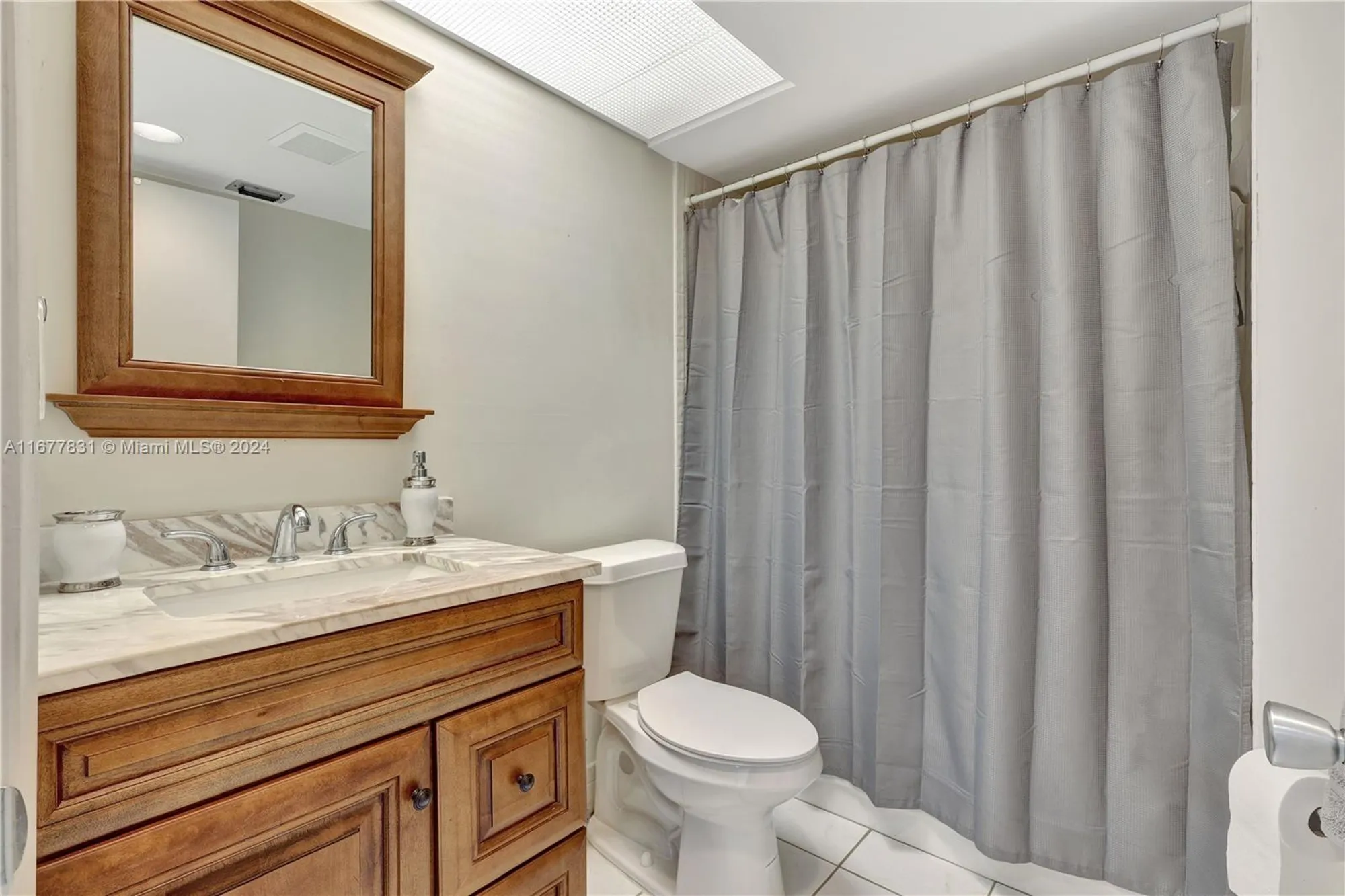Property Slideshow image 15 of 29 | 12500 sw 6th st n311, Pembroke Pines, FL, 33027